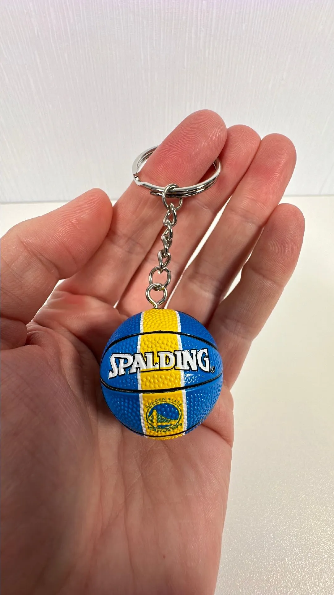 Product image for NBA Golden State Warriors Mini Basketball Keyring Key Chain NEW