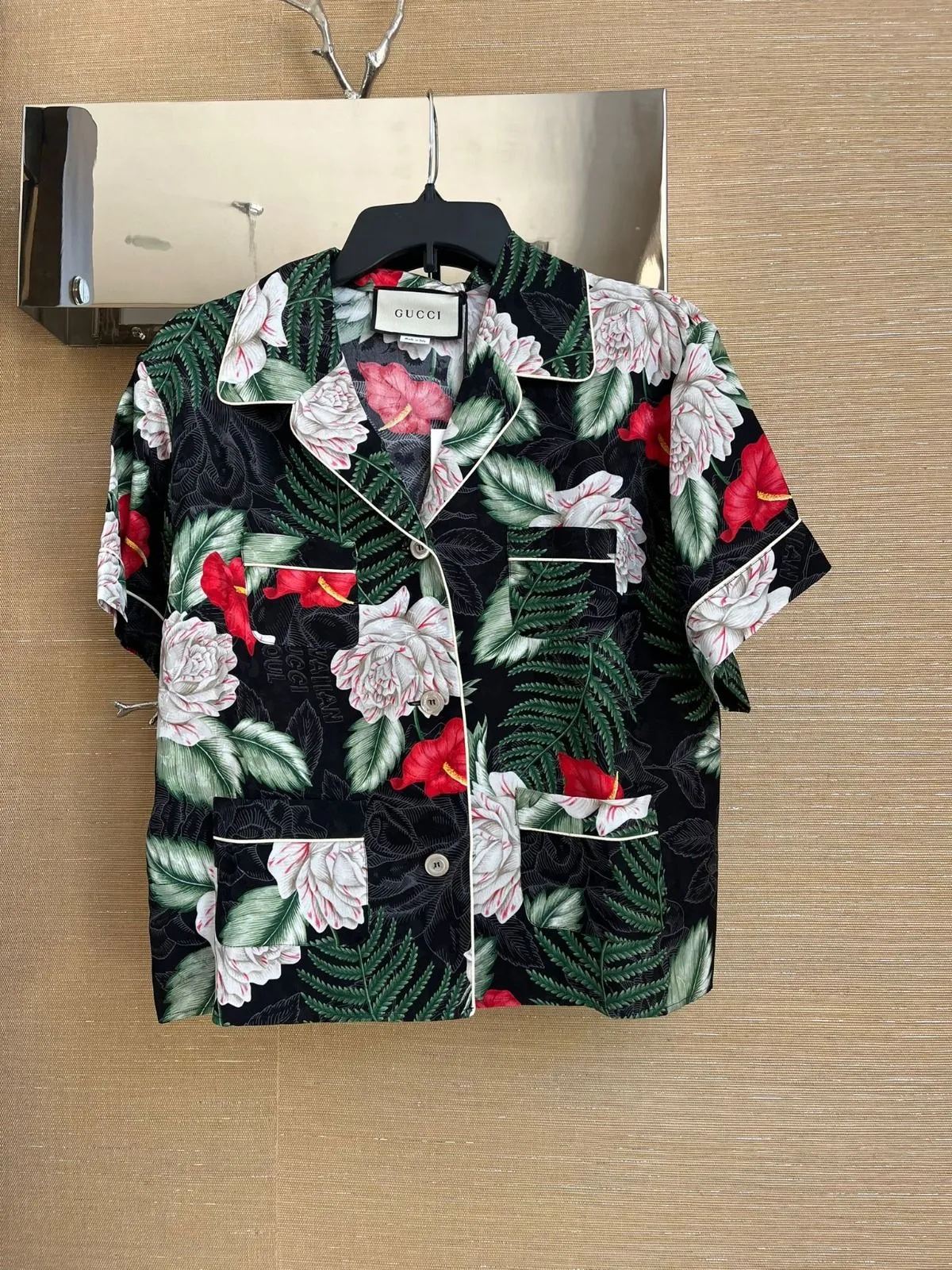 Product image for Gucci , Hawaiin Soul Button Up Shirt in Black , BNWT 46 IT