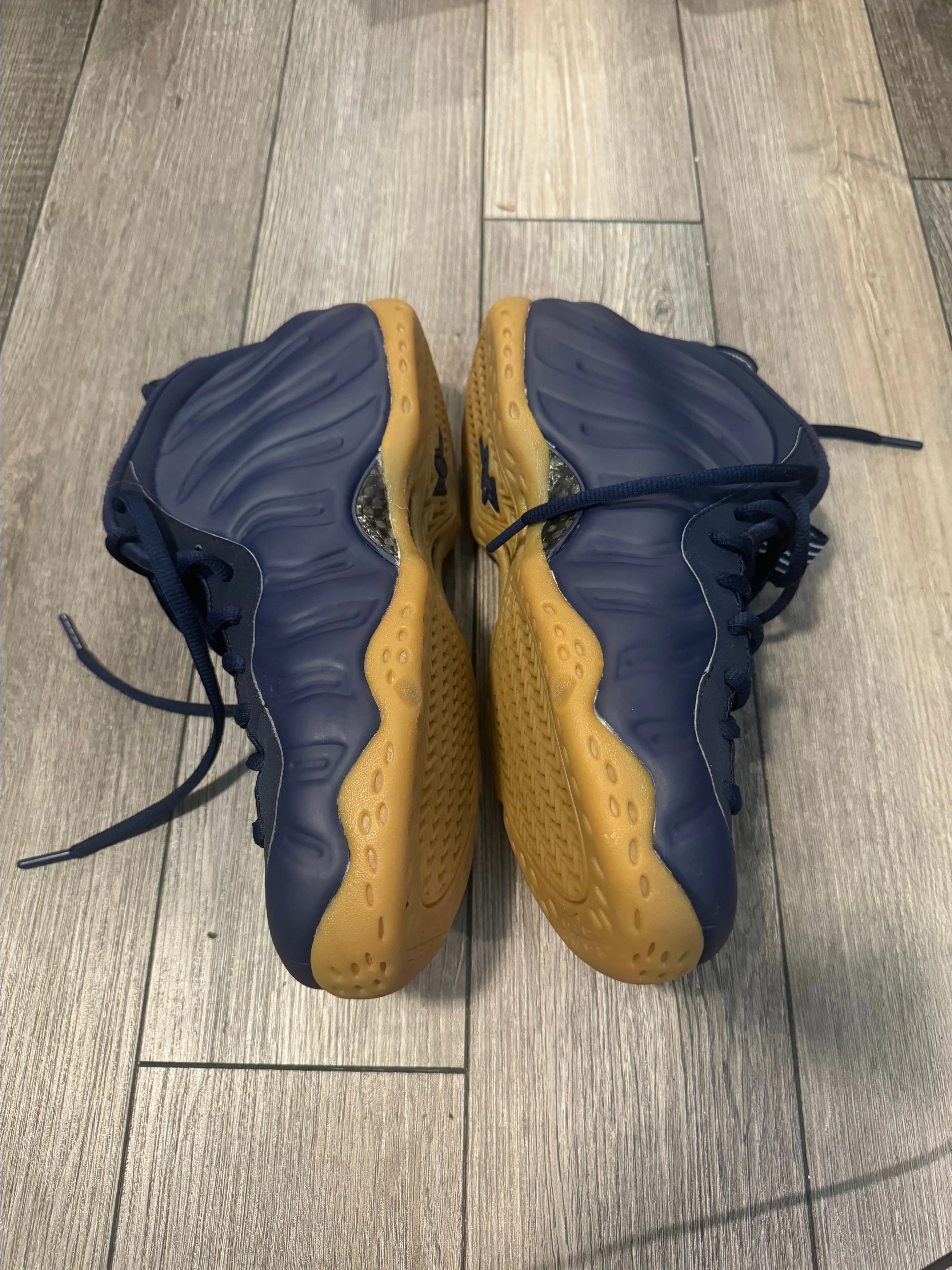 navy blue and peanut butter foams