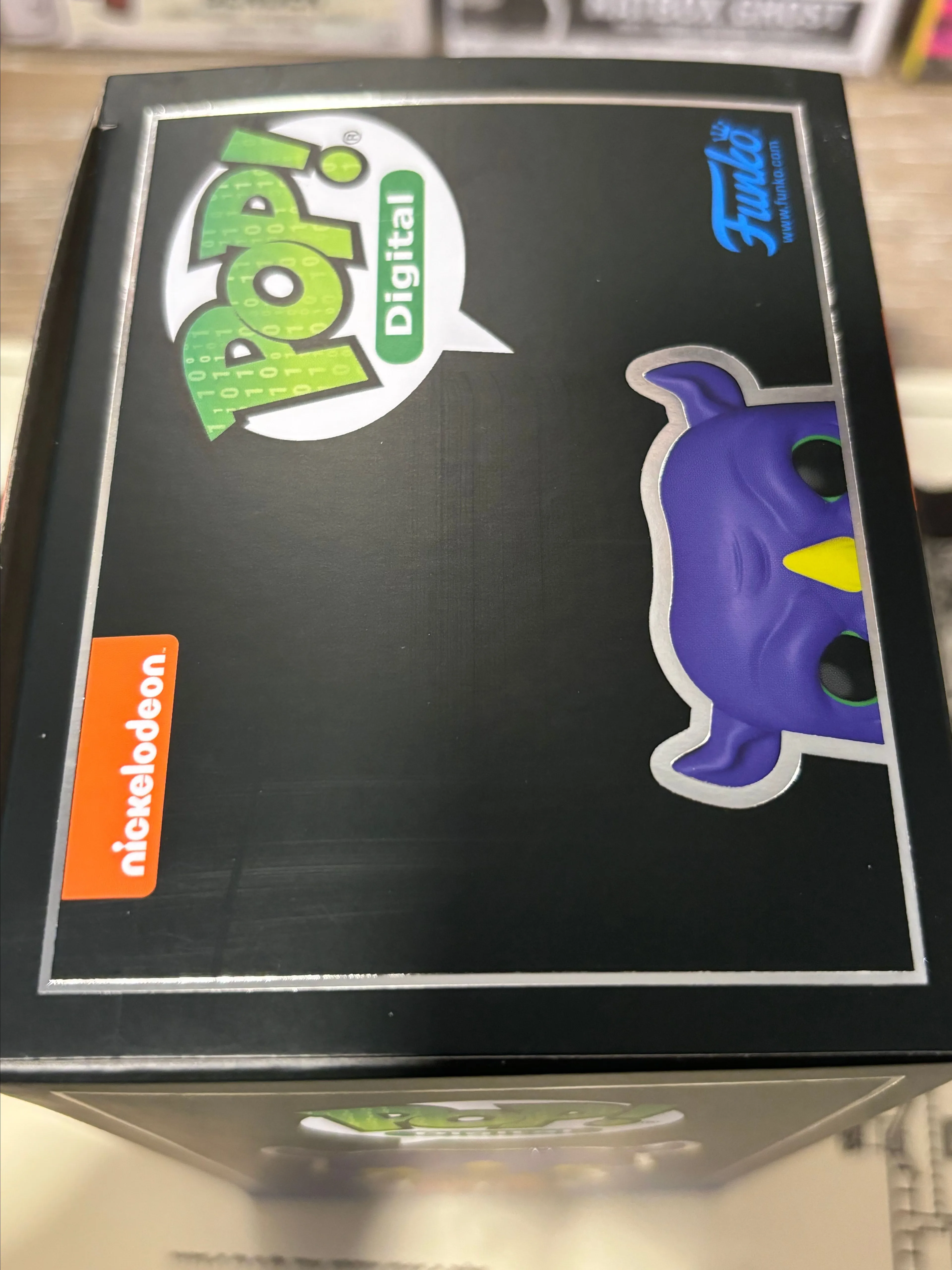 Listing Image Blurred Background