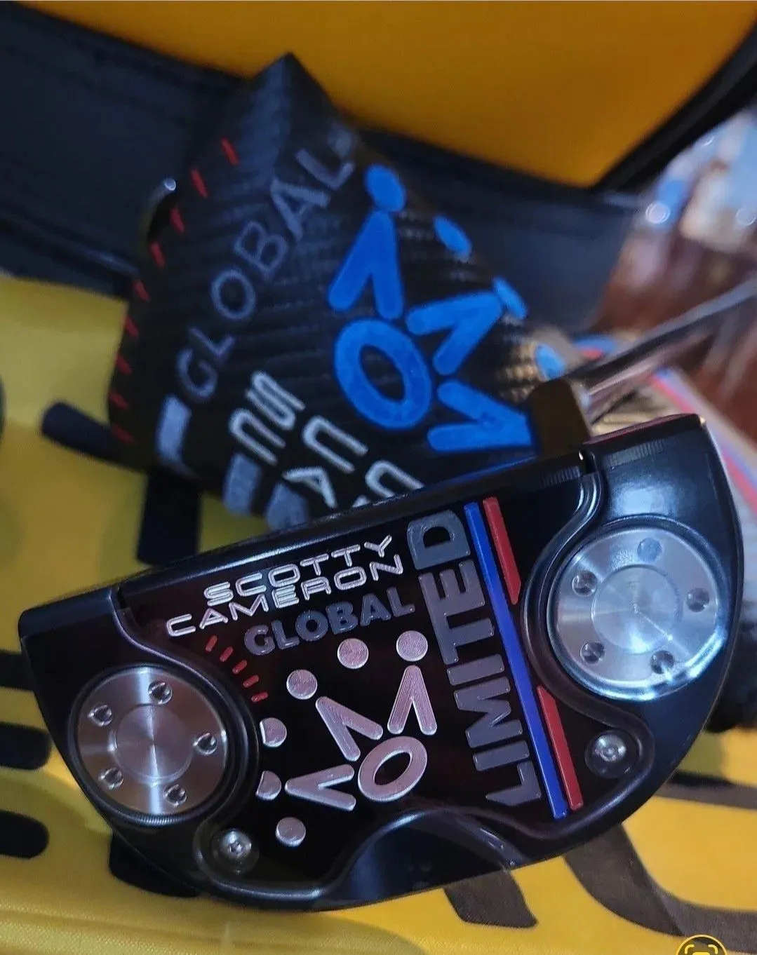 Product image for Scotty Cameron Limited Release 2018 Global Limited Putter 34" RH with Headcover