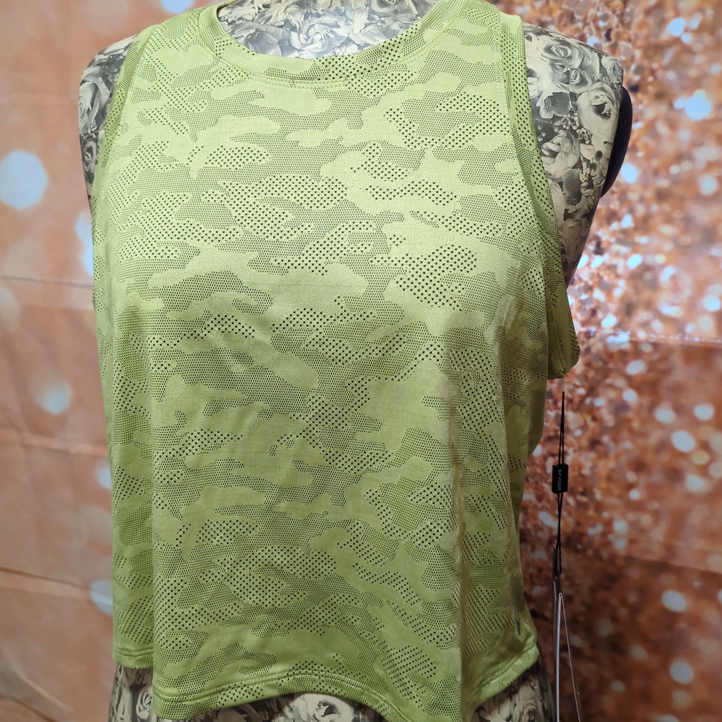 Product image for Spyder lime green patterned cropped sleeveless shirt