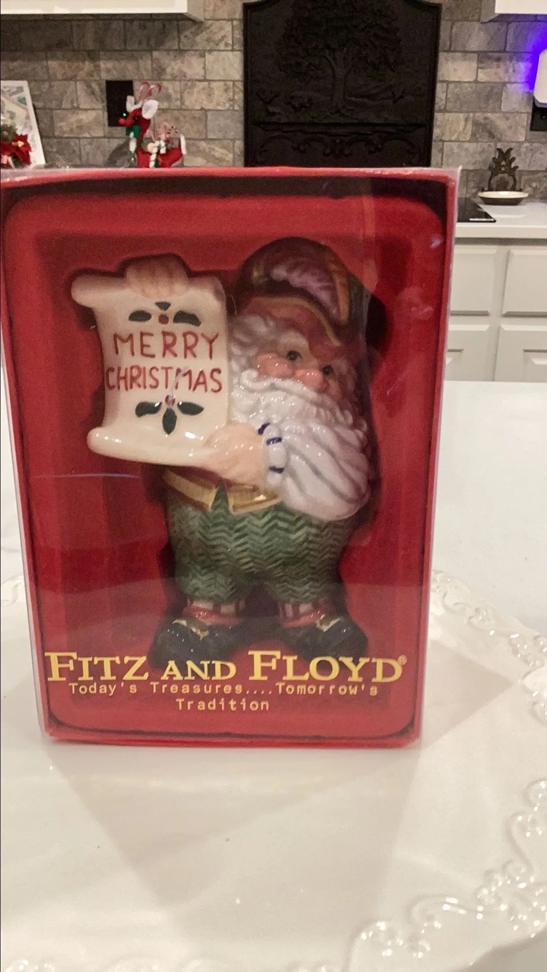 Product image for Fitz and Floyd 2003 Christmas Court Elf annual ornament