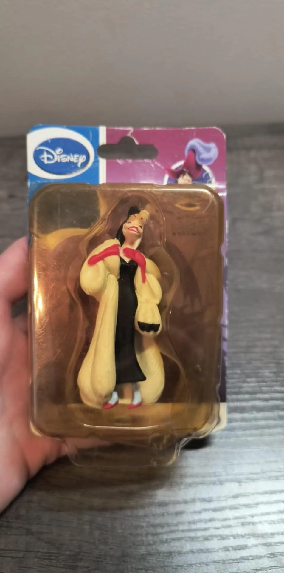 Product image for Disney Villains Figurines - Cruella De Vil
