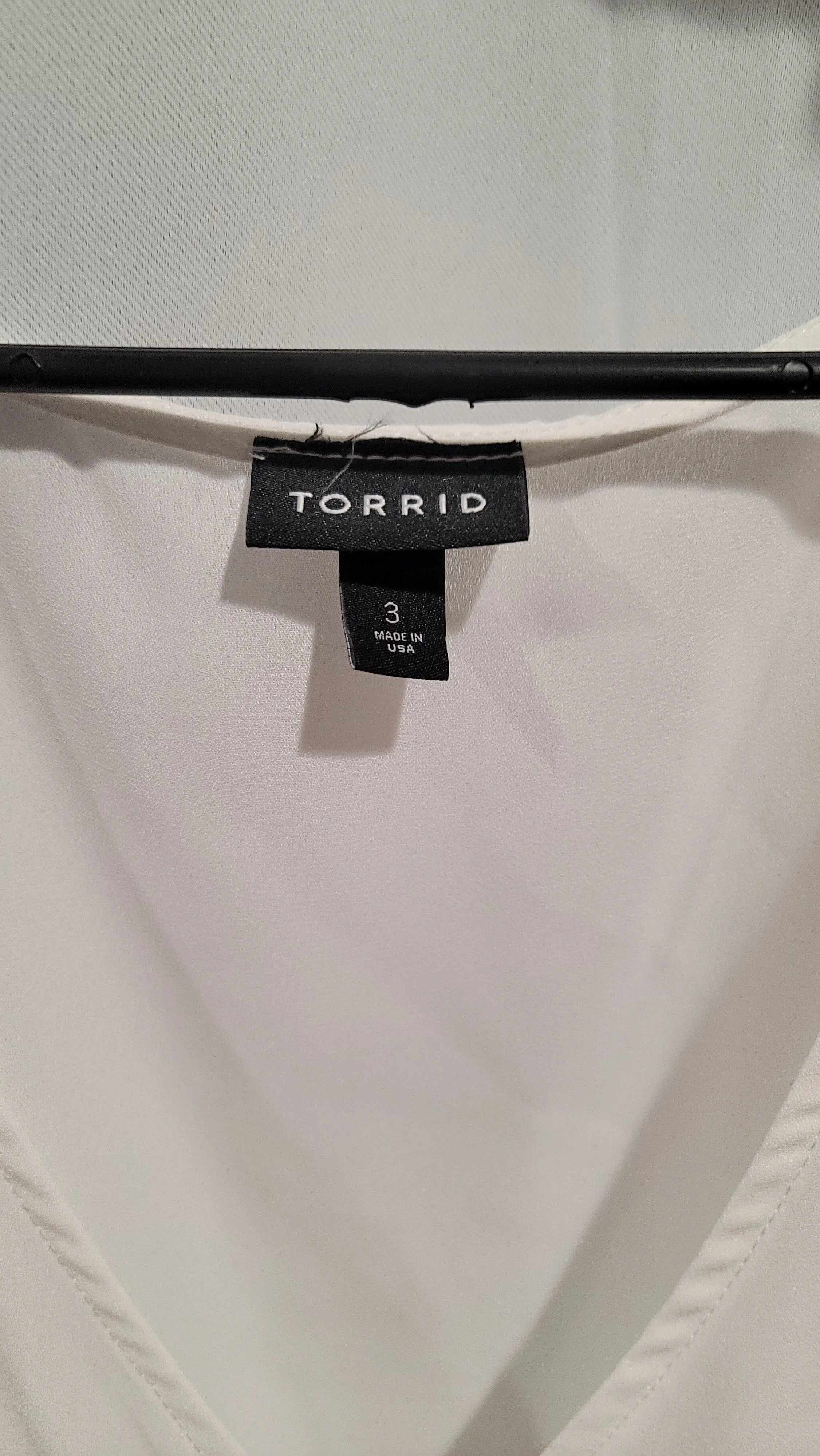 Listing Image Blurred Background
