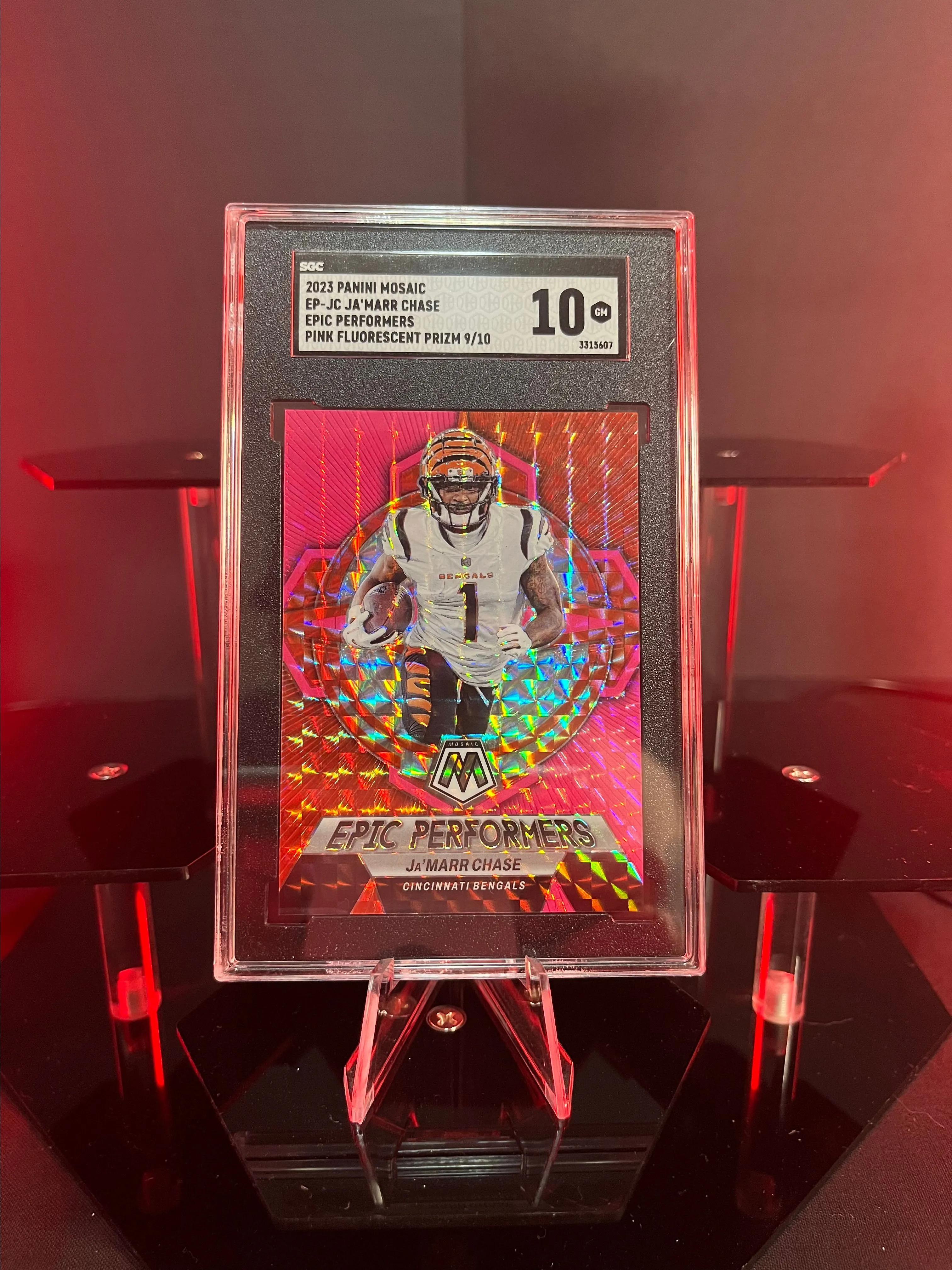 Product image for 2023 Mosaic Ja'Marr Chase Pink Fluorescent Prizm /10