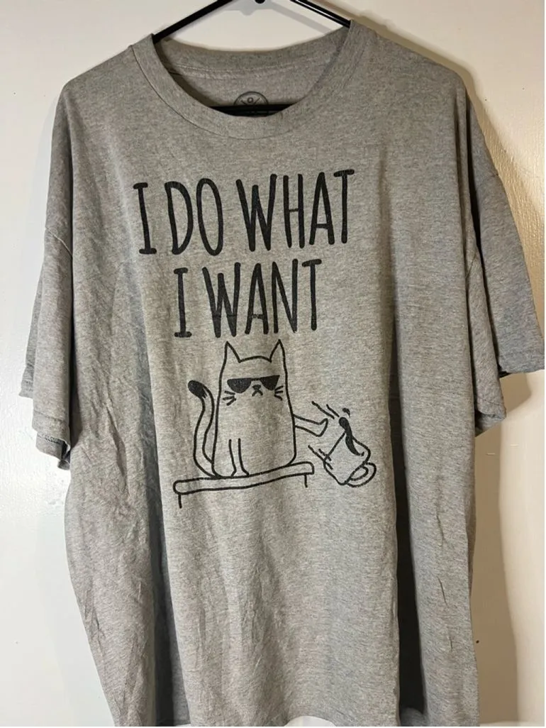 Product image for Men's DOM I do what I want Graphic T-Shirt Size 2XL Gray
