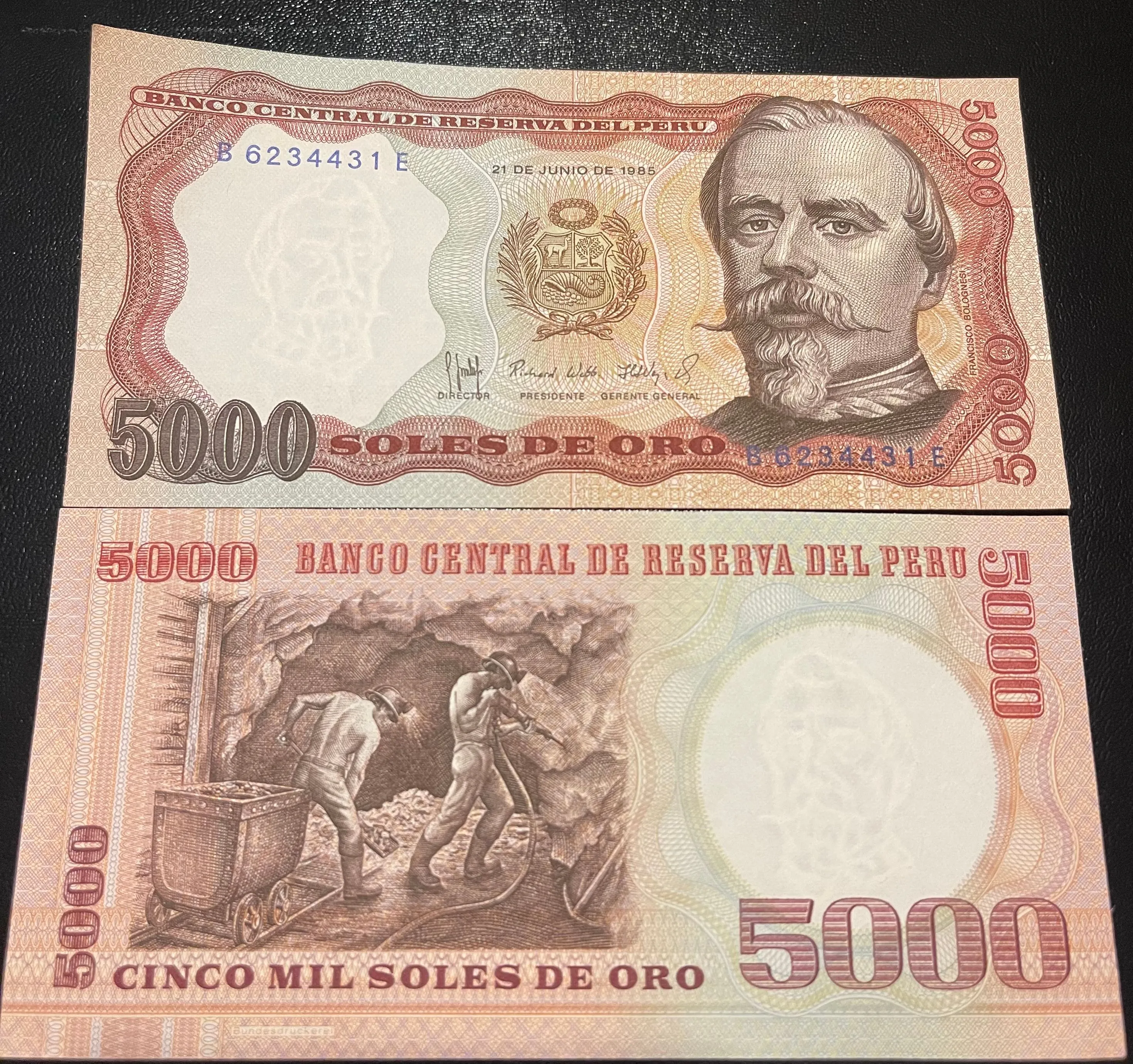 Product image for PERU 1985 5000 SOLES DE ORO  P-117 UNC From Lot