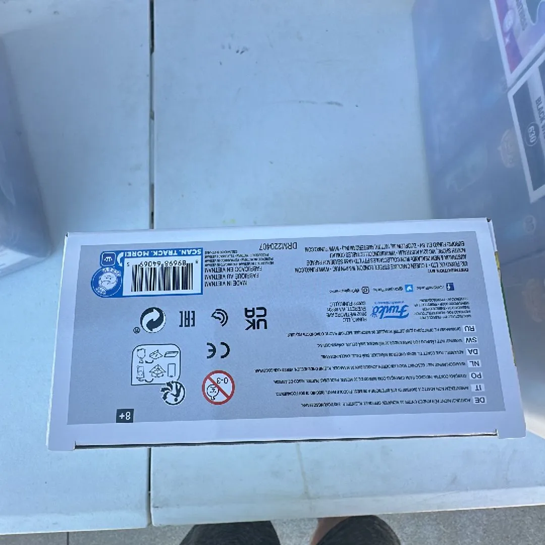 Listing Image Blurred Background