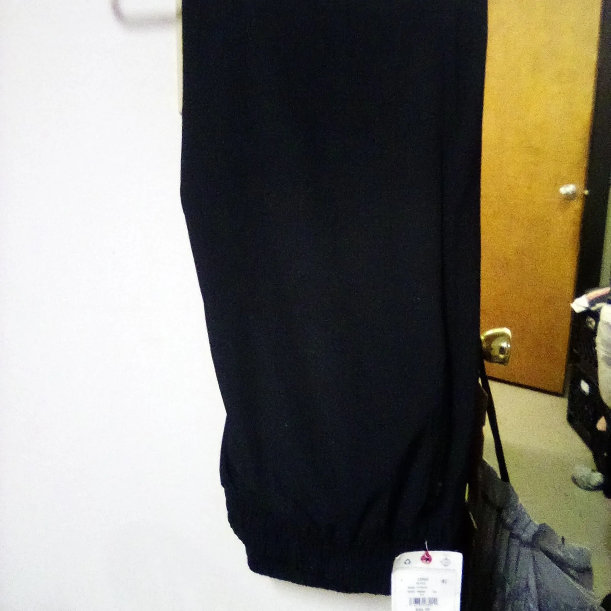 Product image for Men's Champion thin pants or joggers very nice NWT
