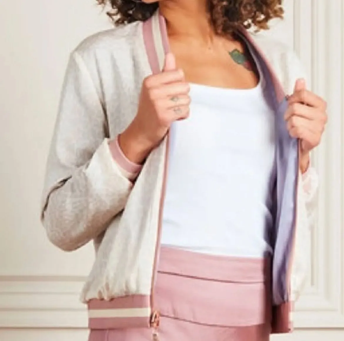 Product image for Brand New Stella & Dot Reversible Bomber Jacket Size Medium