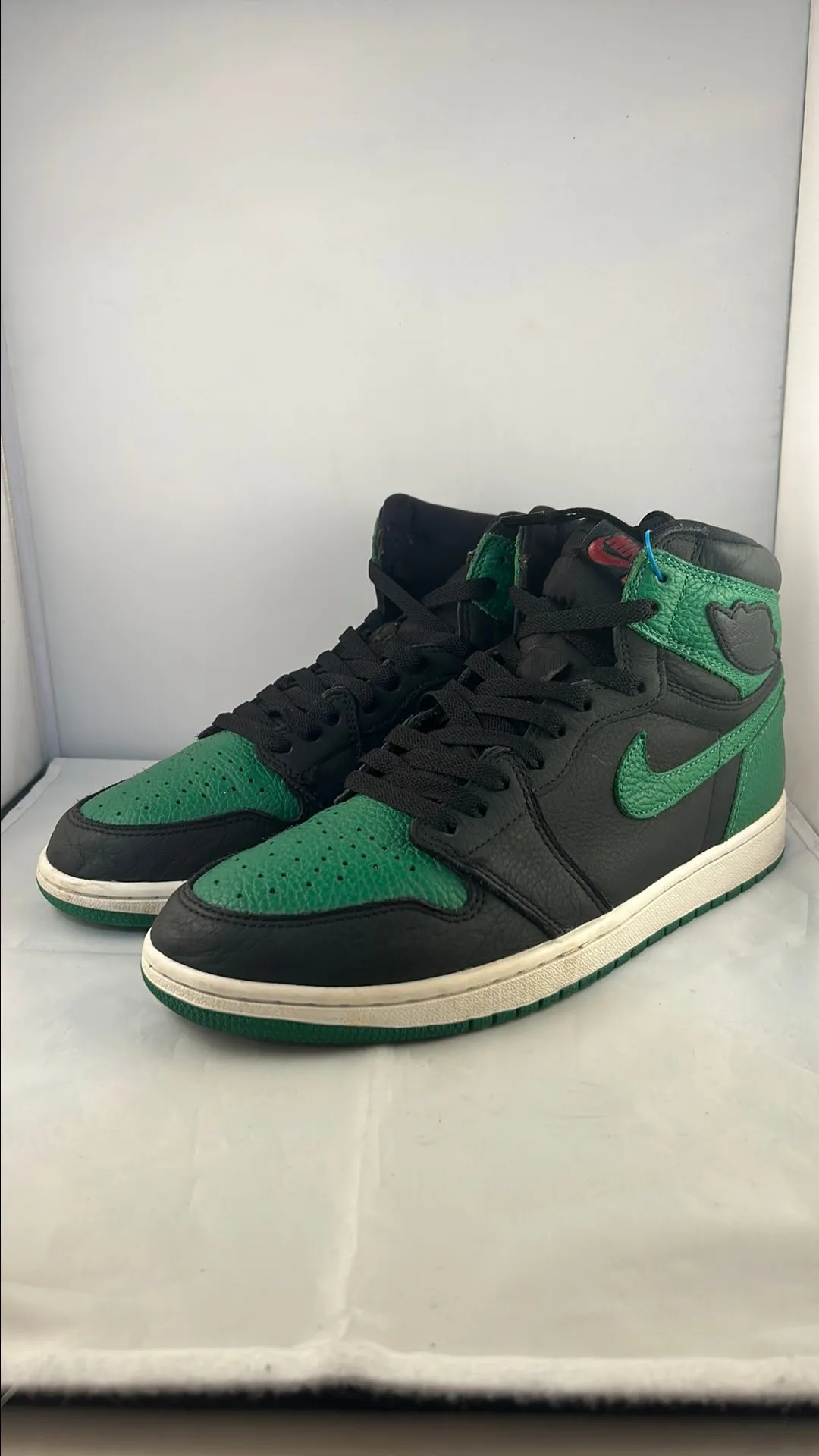 Product image for Size 10.5 - Jordan 1 Retro High OG "Pine Green Black"