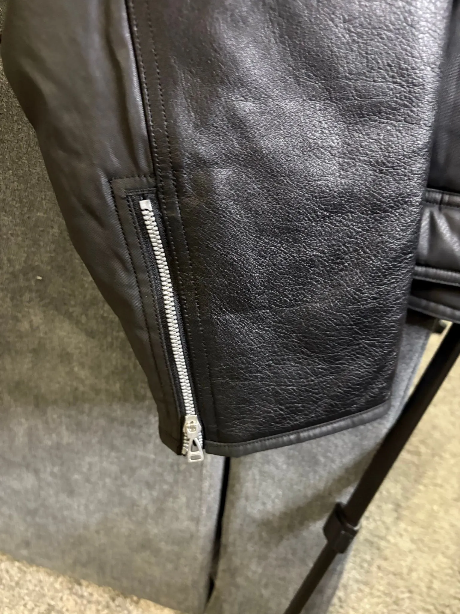 XL - Jordan x Travis Scott, Cactus Jack leather jacket  Whatnot: Shop,  Sell, Connect