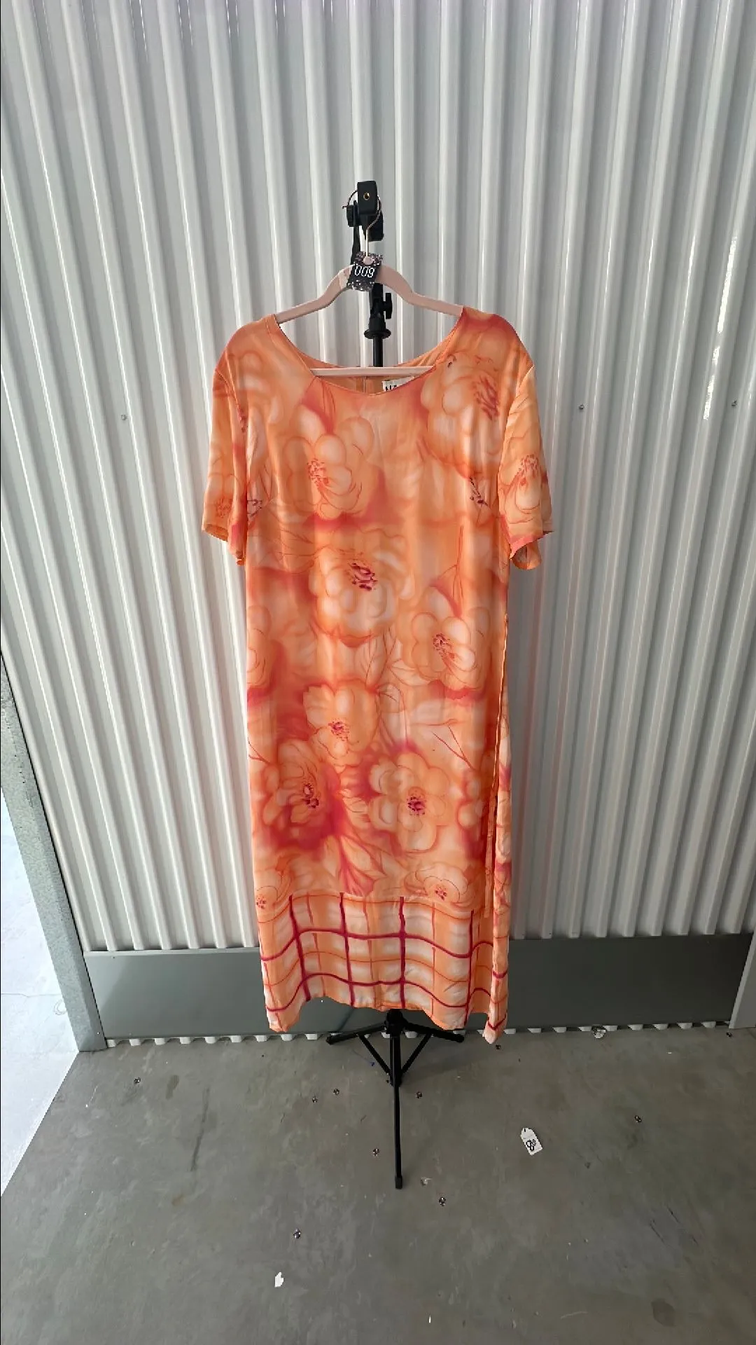 Product image for 9. Orange Floral maxi PTP: 21.5" L: 53"