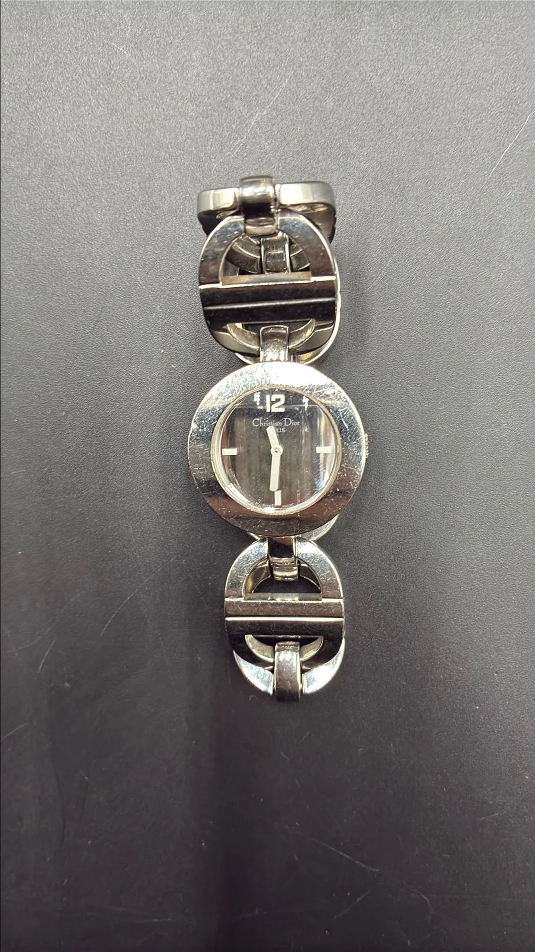 49b37788-2b5a-4e13-9a13-62e25e0def68