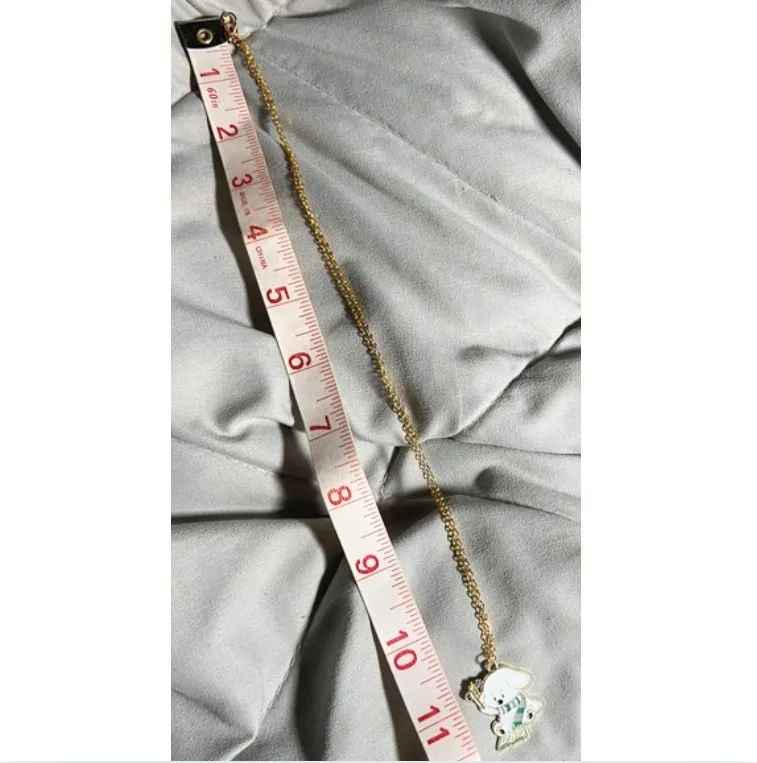 Listing Image Blurred Background