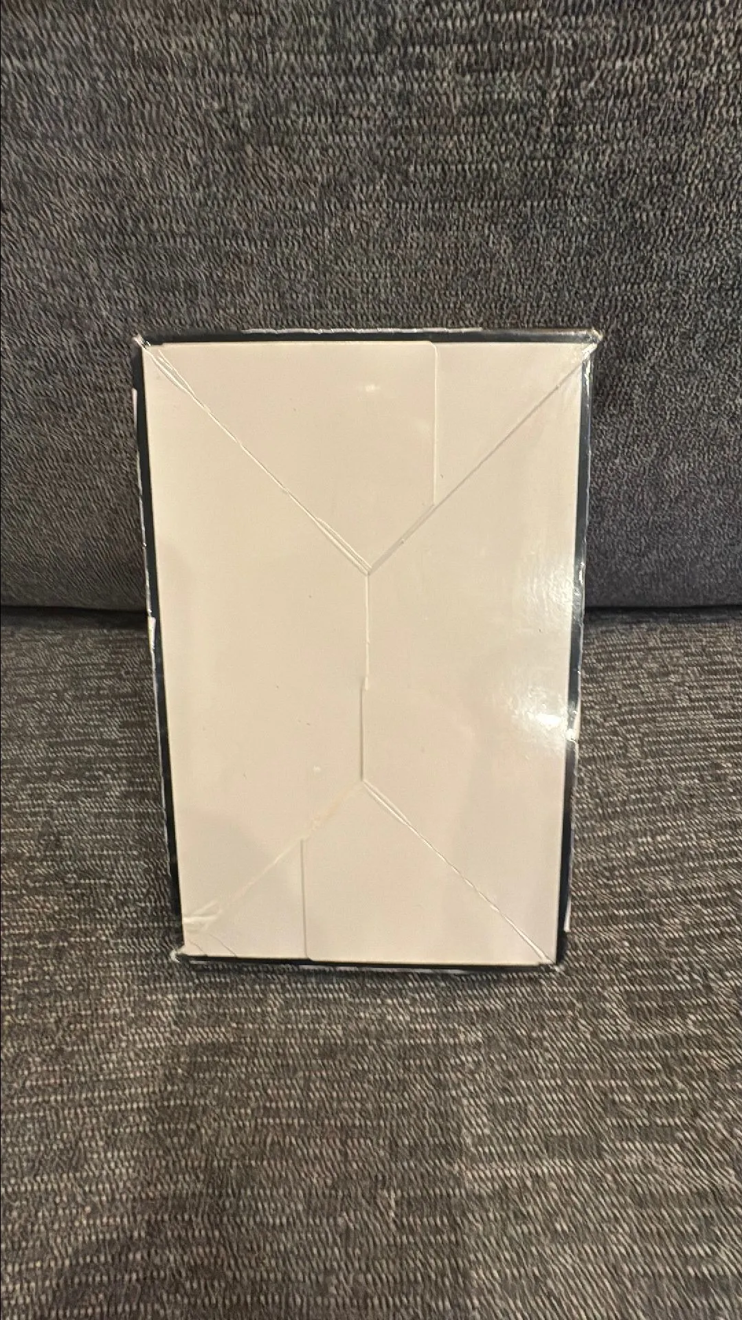 Listing Image Blurred Background