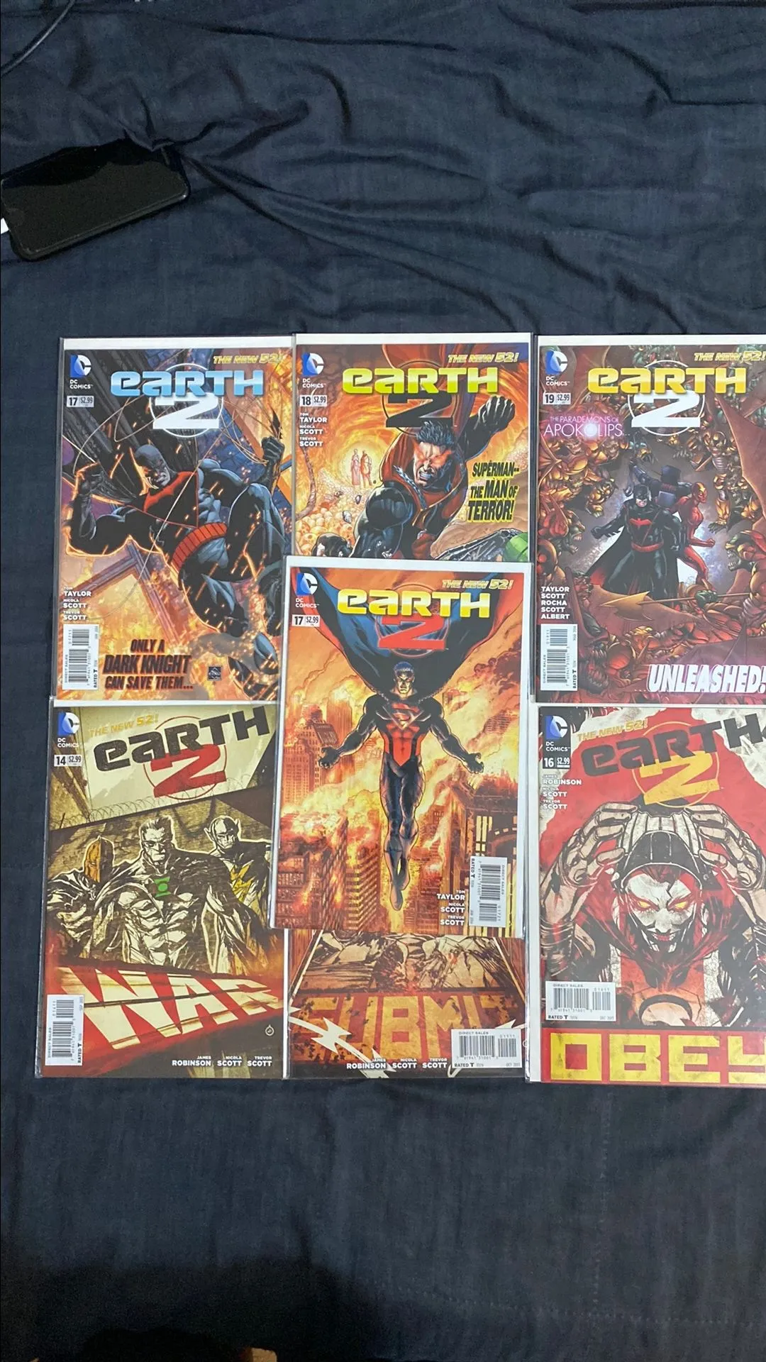 Product image for Earth 2 #19🔑 (1s App of Val-Zod) with #14-18 & 17 variant