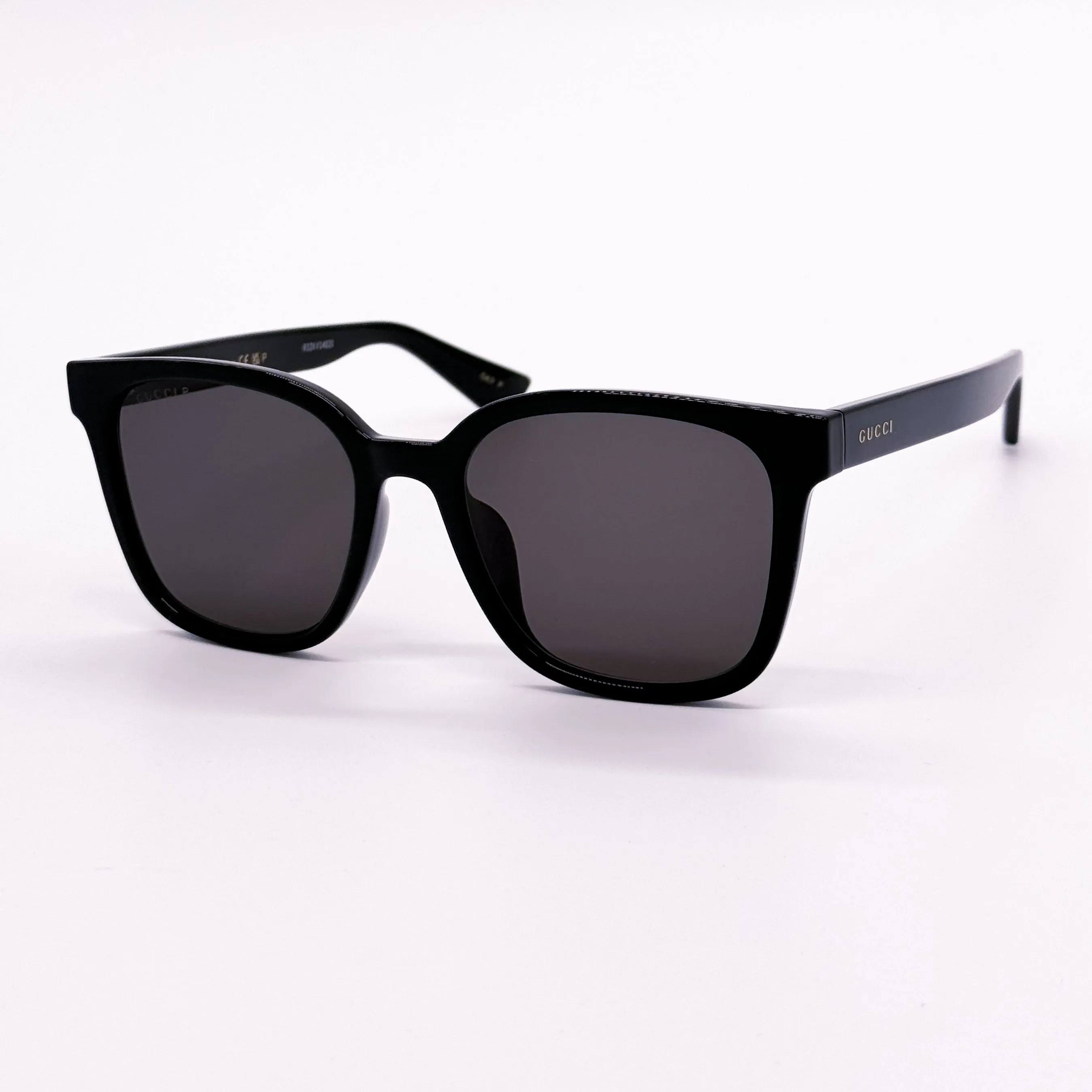 Listing Image Blurred Background