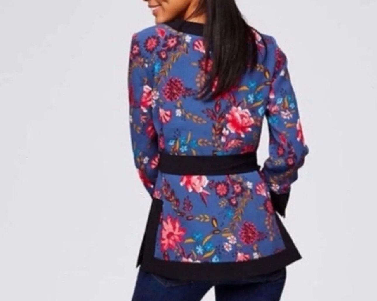 Listing Image Blurred Background