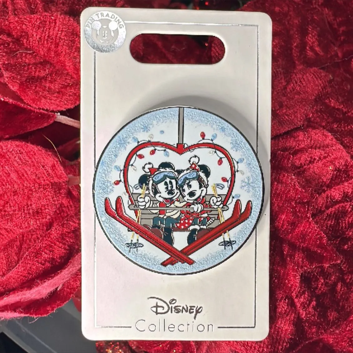 Product image for Mickey & Minnie Ski-lift Heart