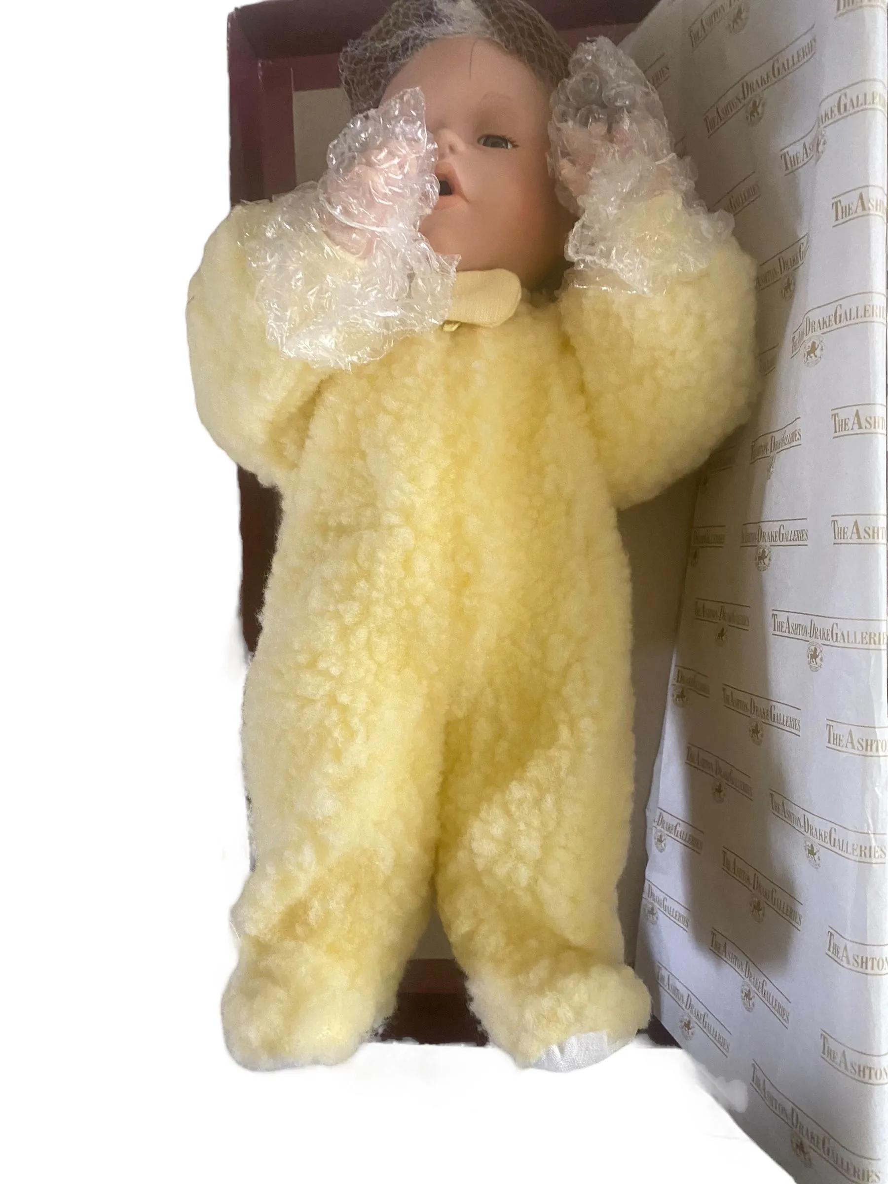 Product image for ASHTON-DRAKE “MOMMY IM SLEEPY" PORCELAIN DOLL NEW IN BOX Blanket Coa