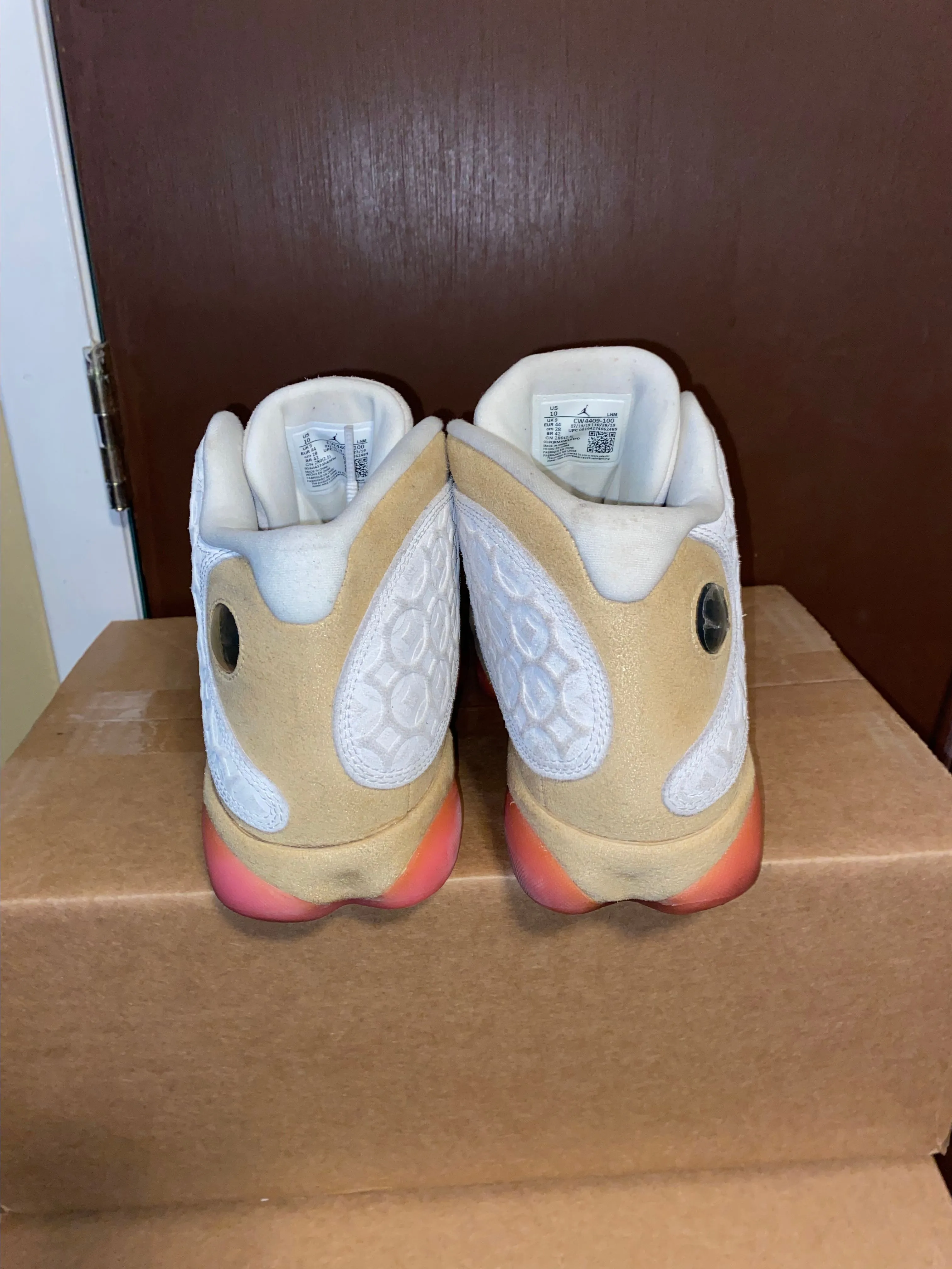 Listing Image Blurred Background