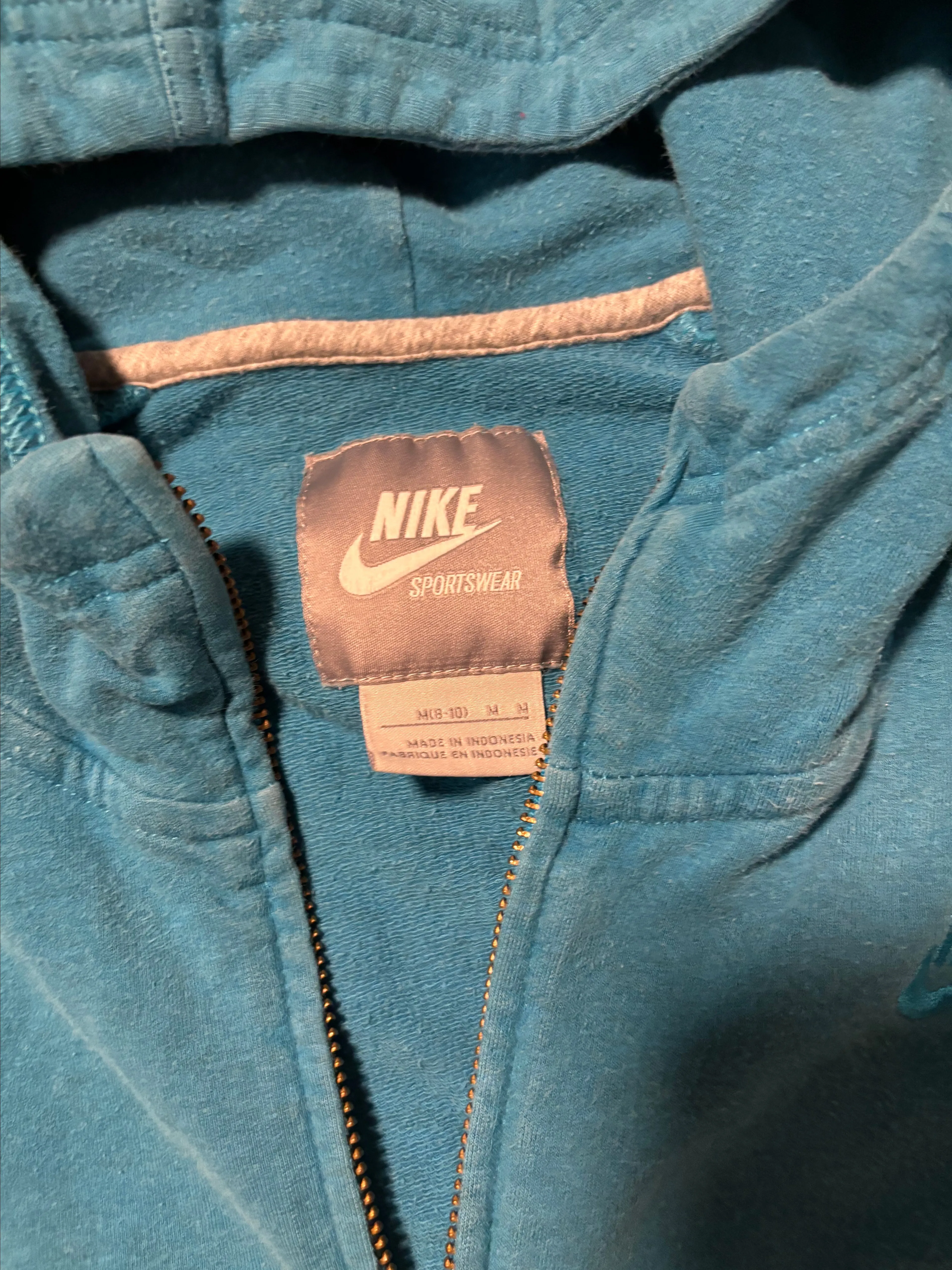 Listing Image Blurred Background