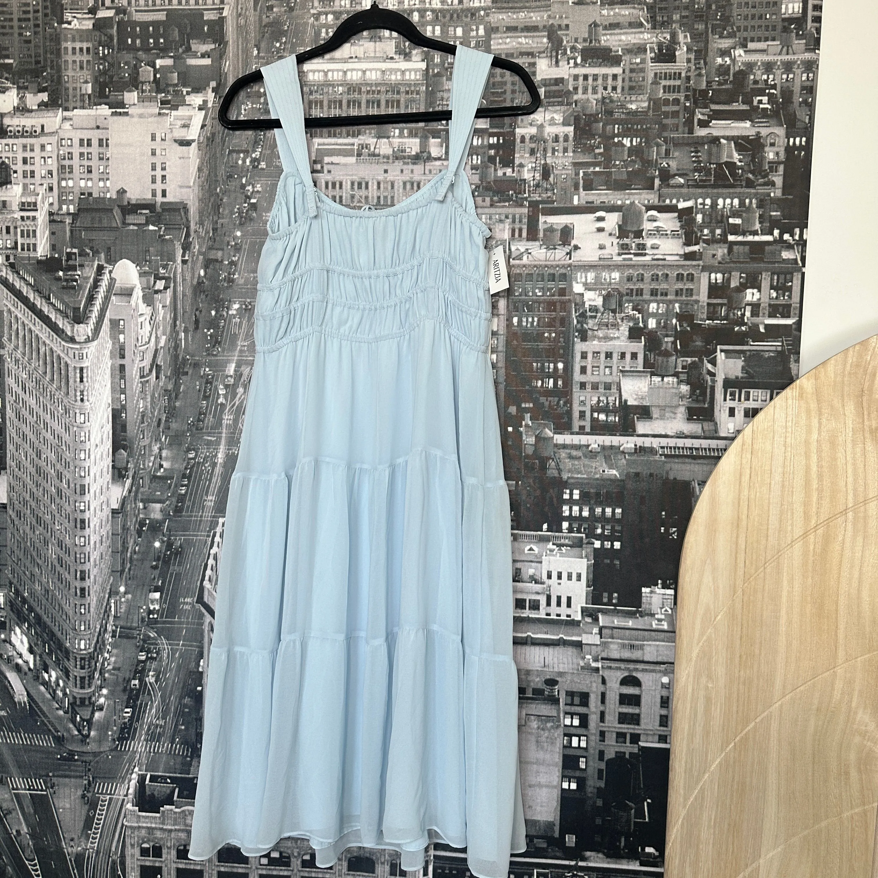 Sunday Best Aritzia Martine Midi Dress Womens Size Large  Whatnot: Shop,  Sell, Connect