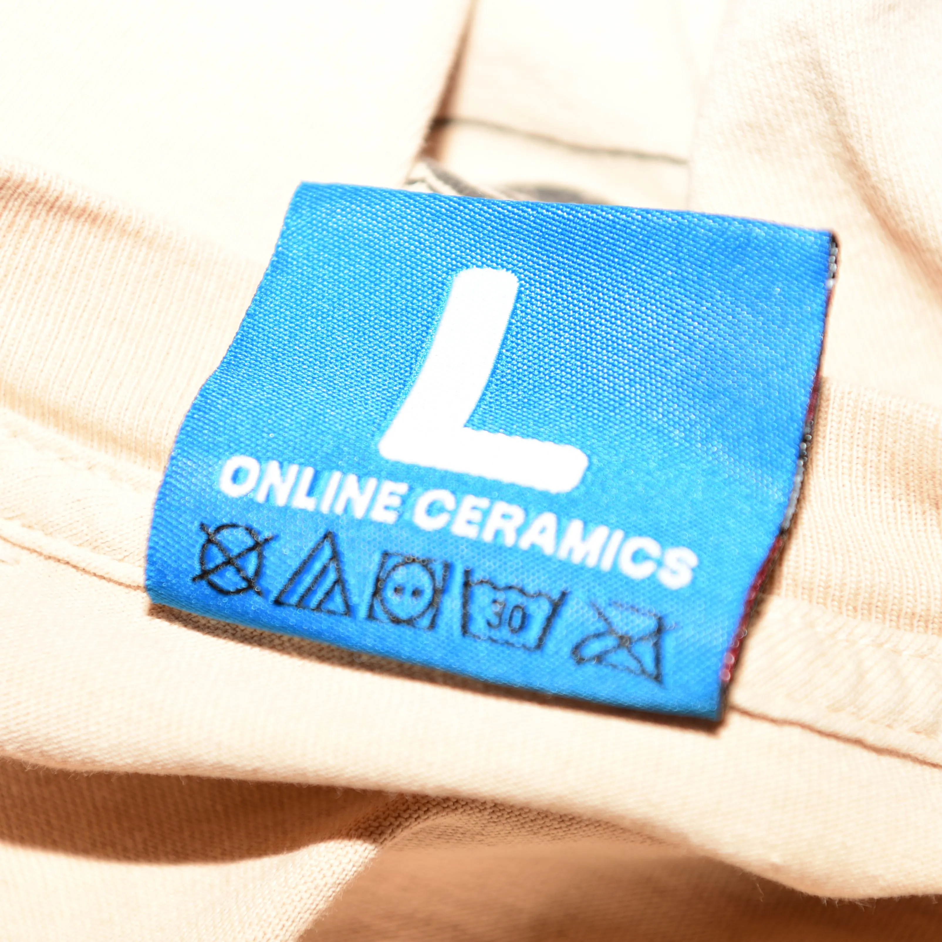 Listing Image Blurred Background