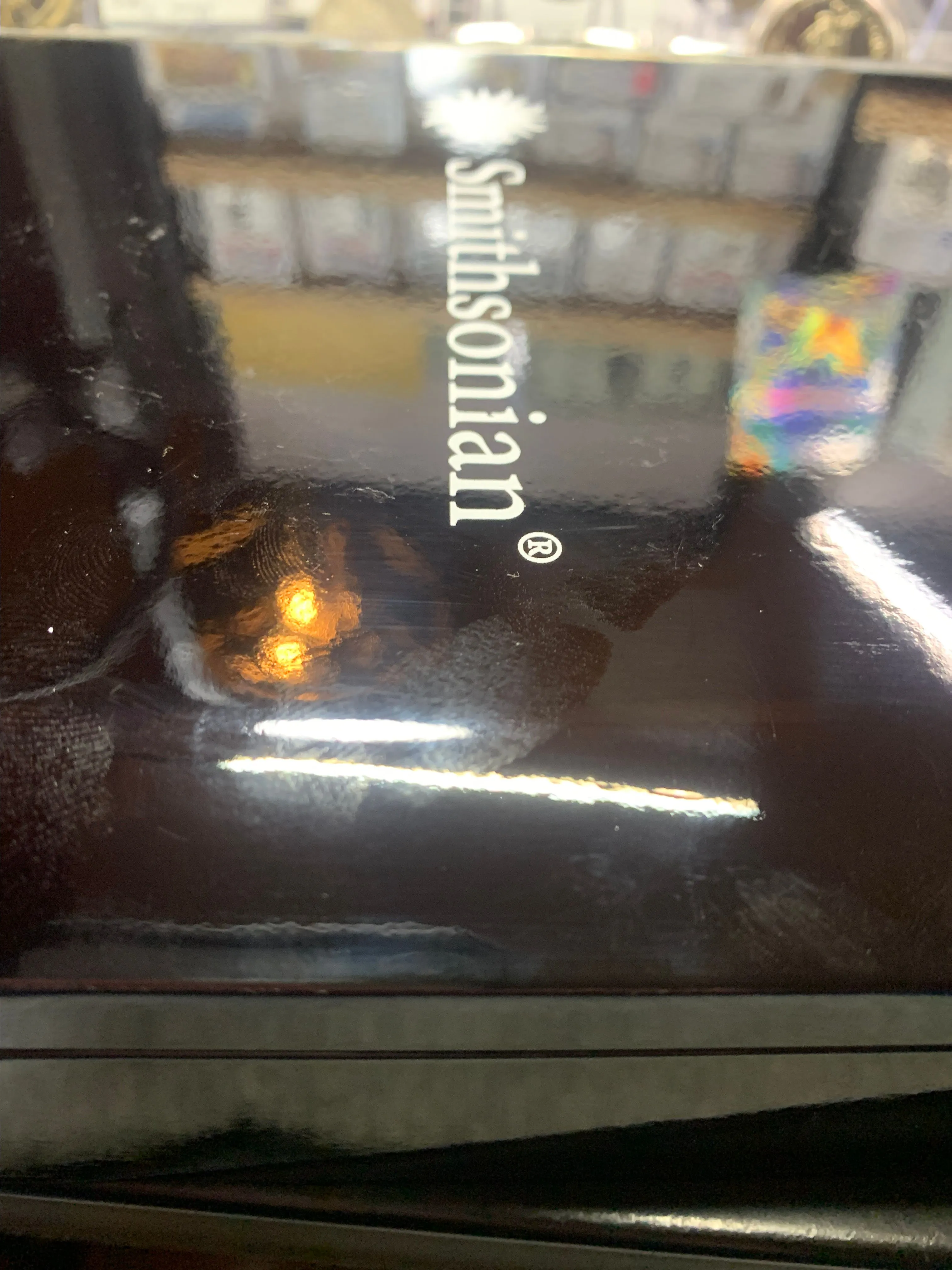 Listing Image Blurred Background