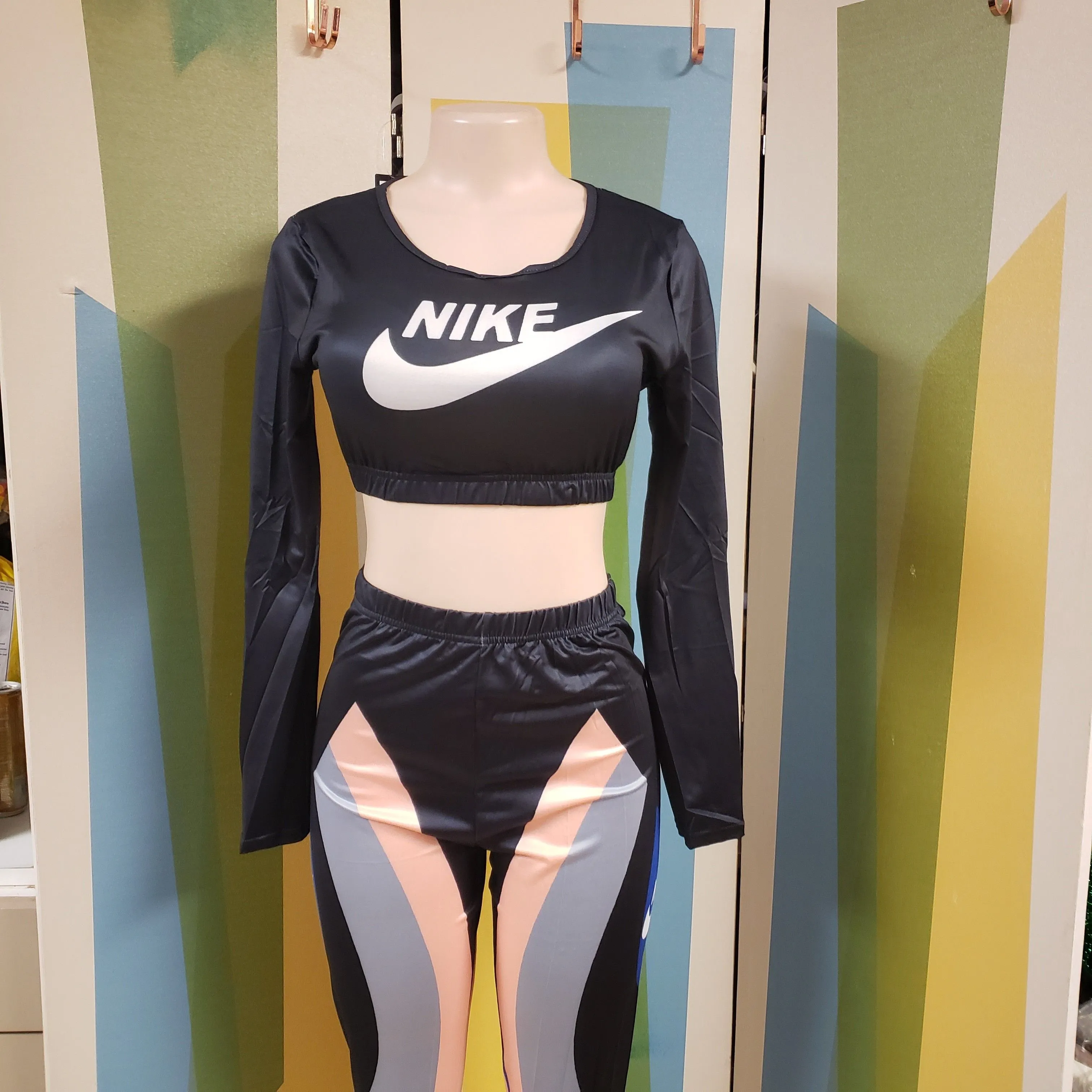 nike 2 piece legging set