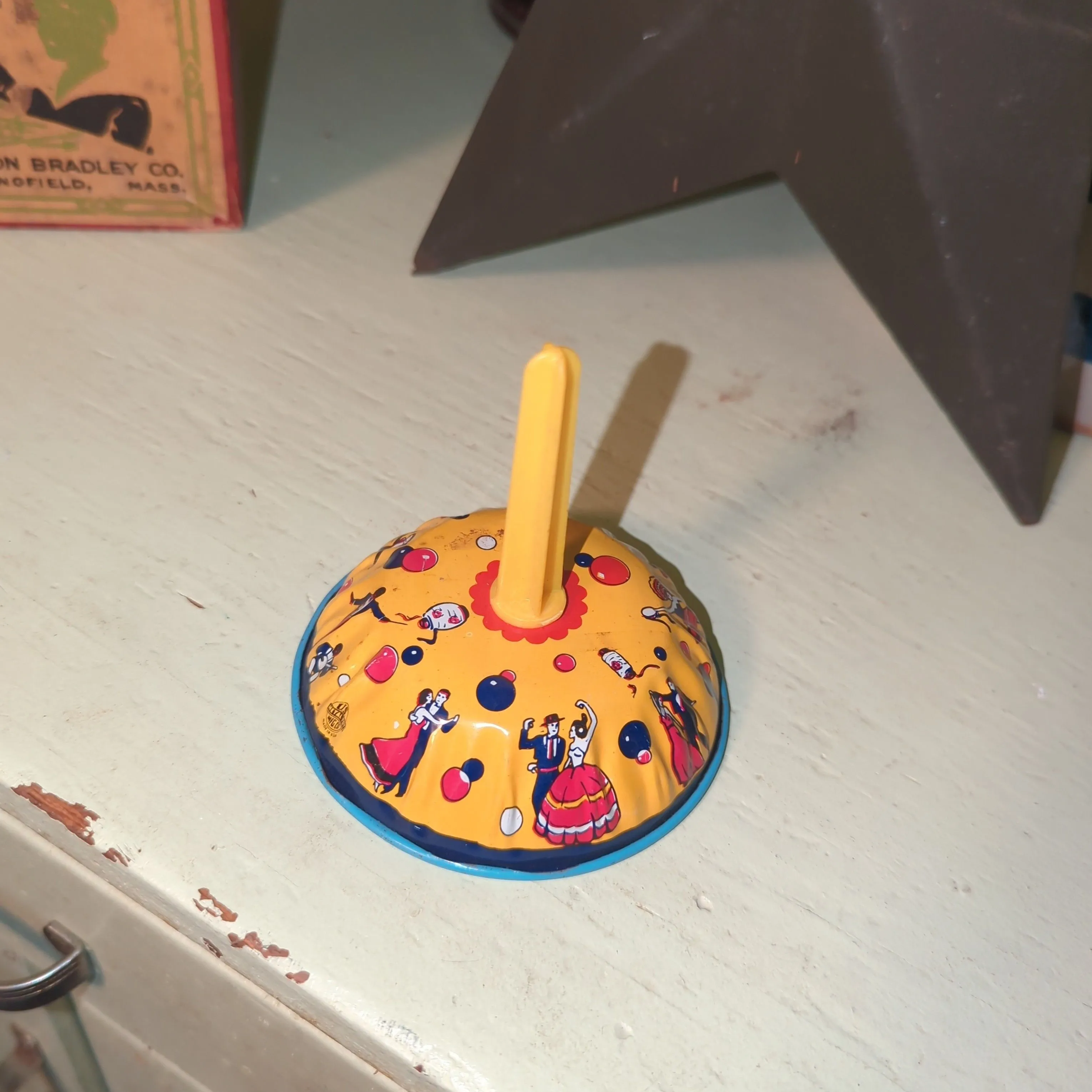 Product image for tin litho noisemaker 
