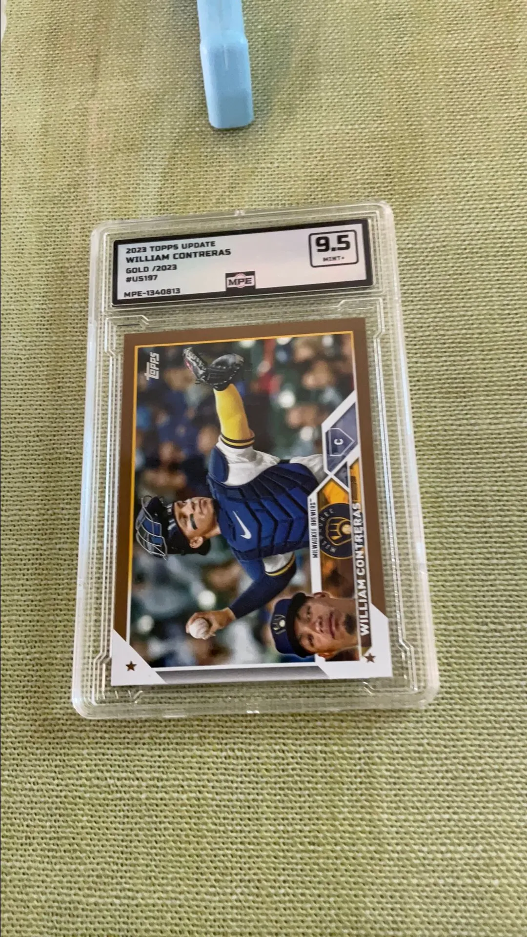 4dca3242-1dd3-43fb-913a-3a949fa6a574