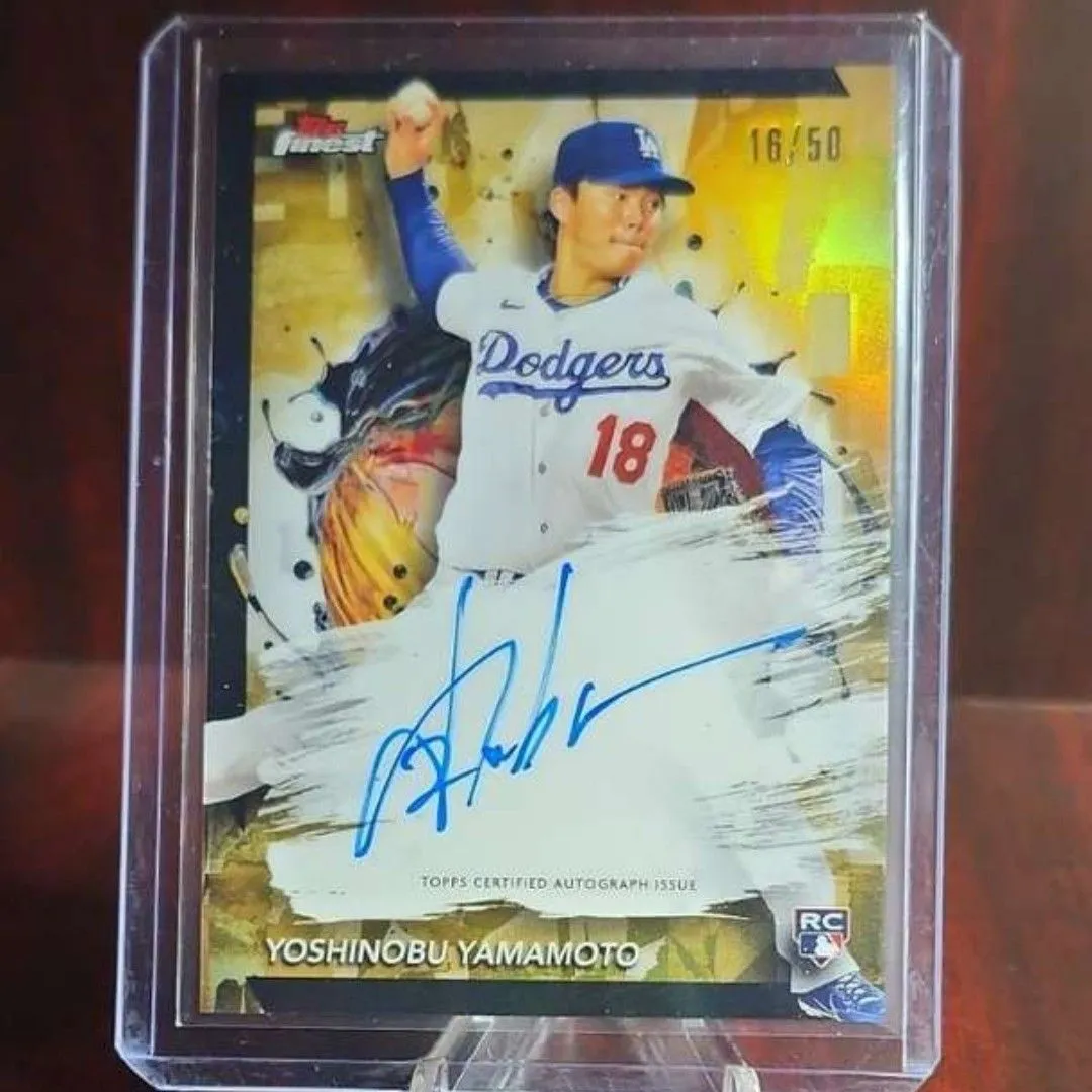 Product image for Yoshinobu Yamamoto Topps Finest Gold Auto/50