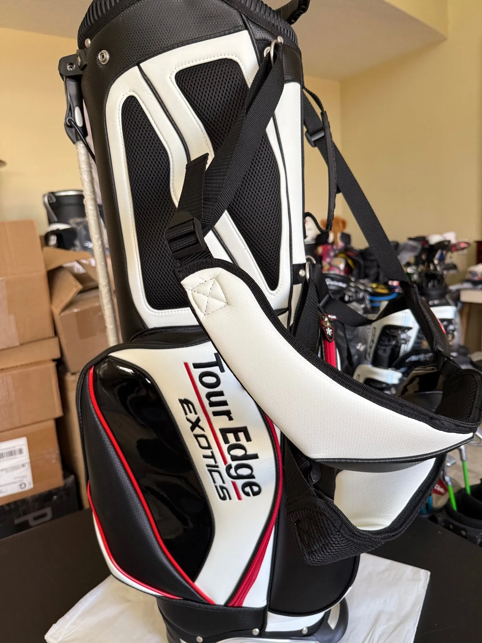 4e298683-ff8f-4c8f-9f39-1fd9acce2301