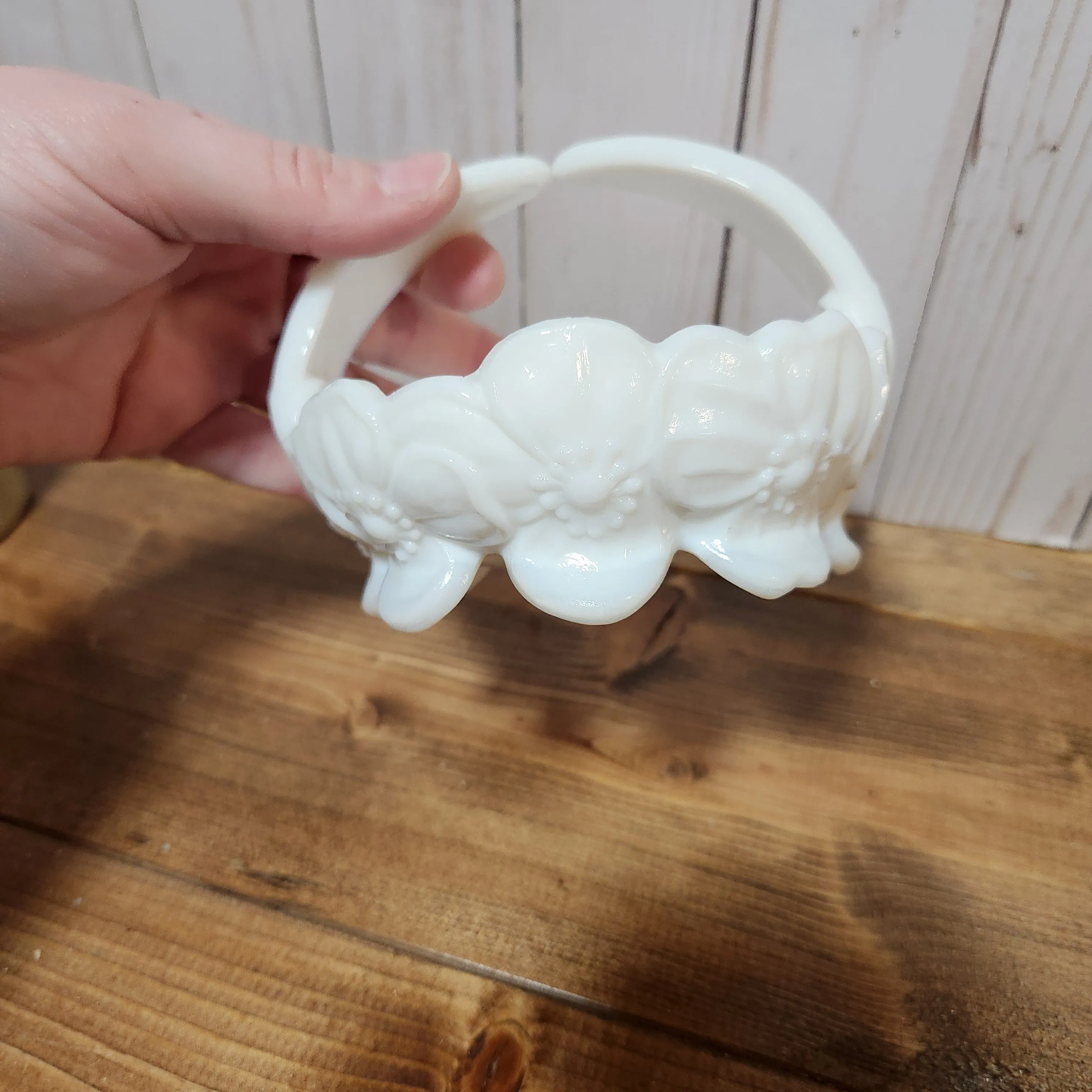 Product image for Westmoreland Milk Glass Pansy Bowl