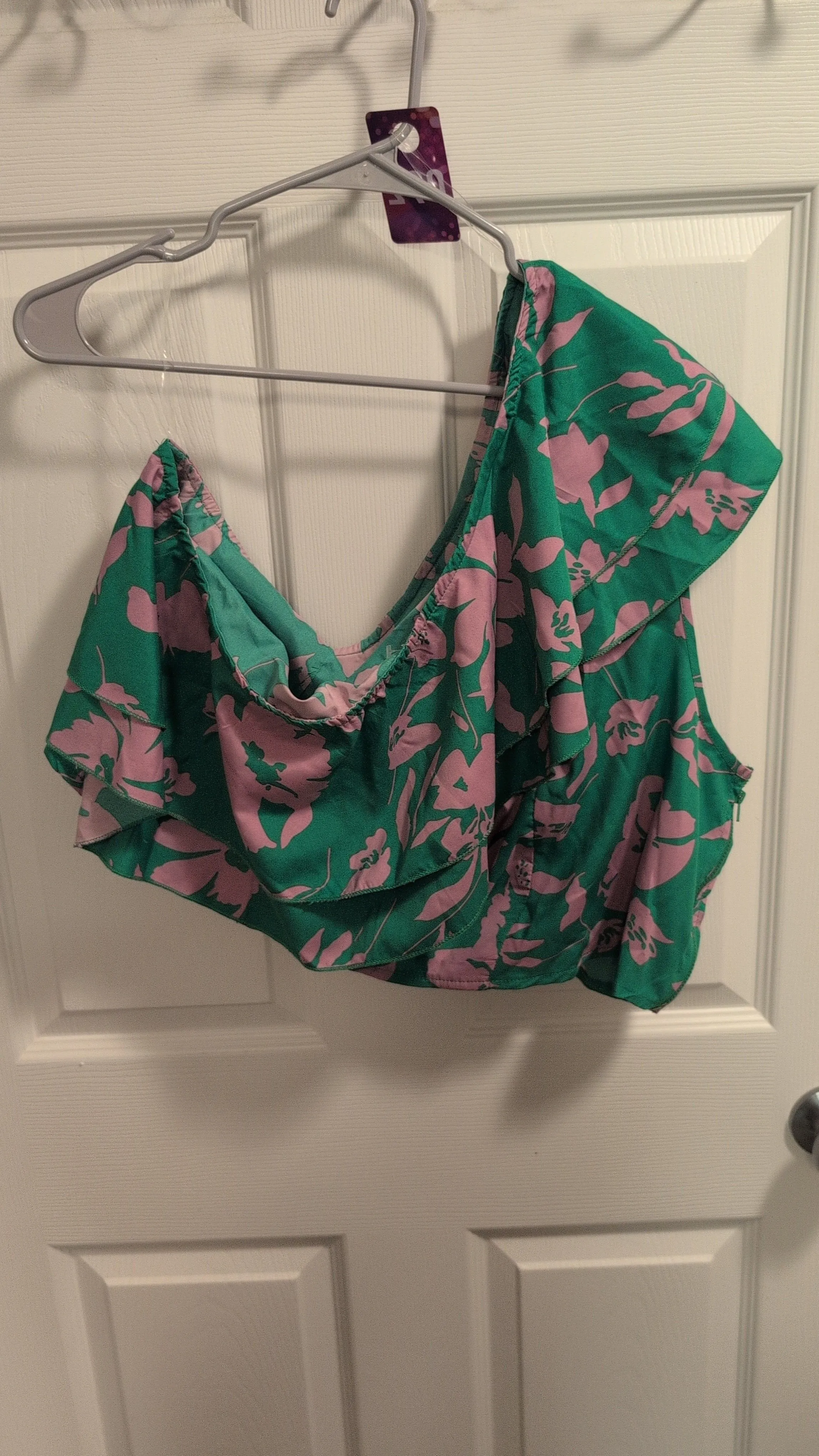 Product image for 092 Shein one shoulder ruffle top size zip size 4X