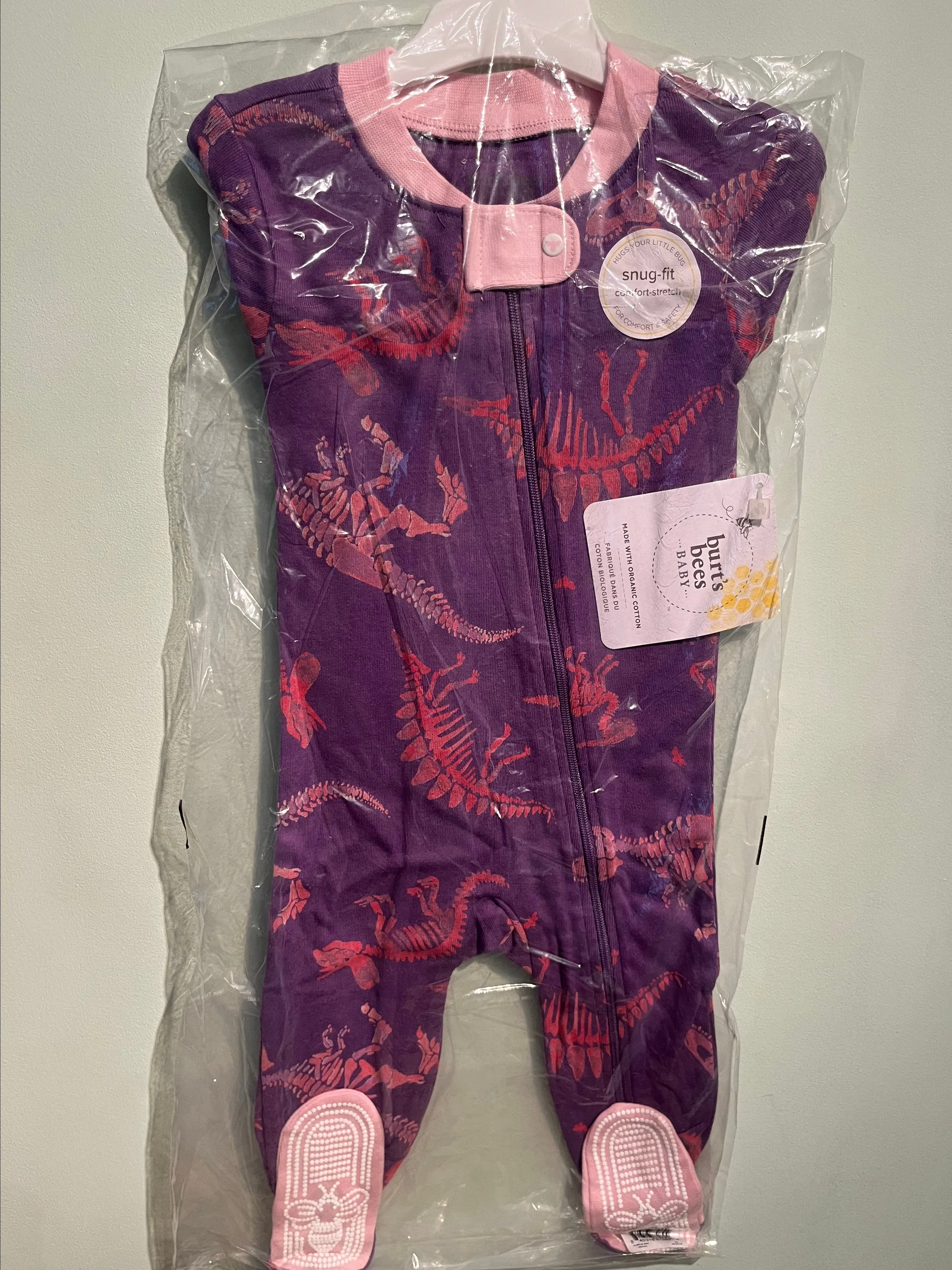 Product image for Burt's bees Dino 3-6 months