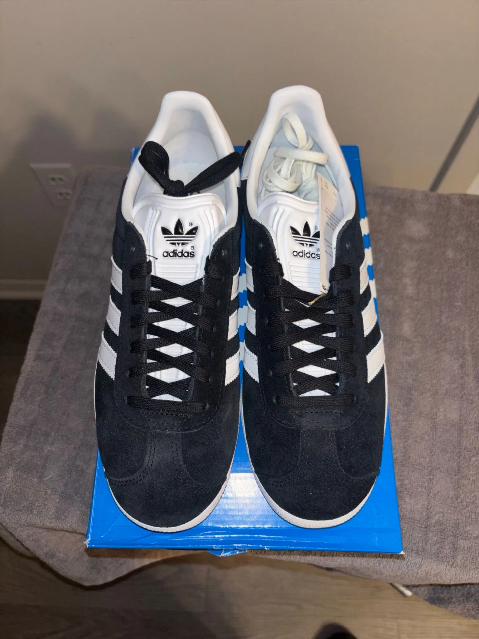 Size 7.5M- Adidas Gazelle Black - BB5476  Whatnot: Shop, Sell, Connect