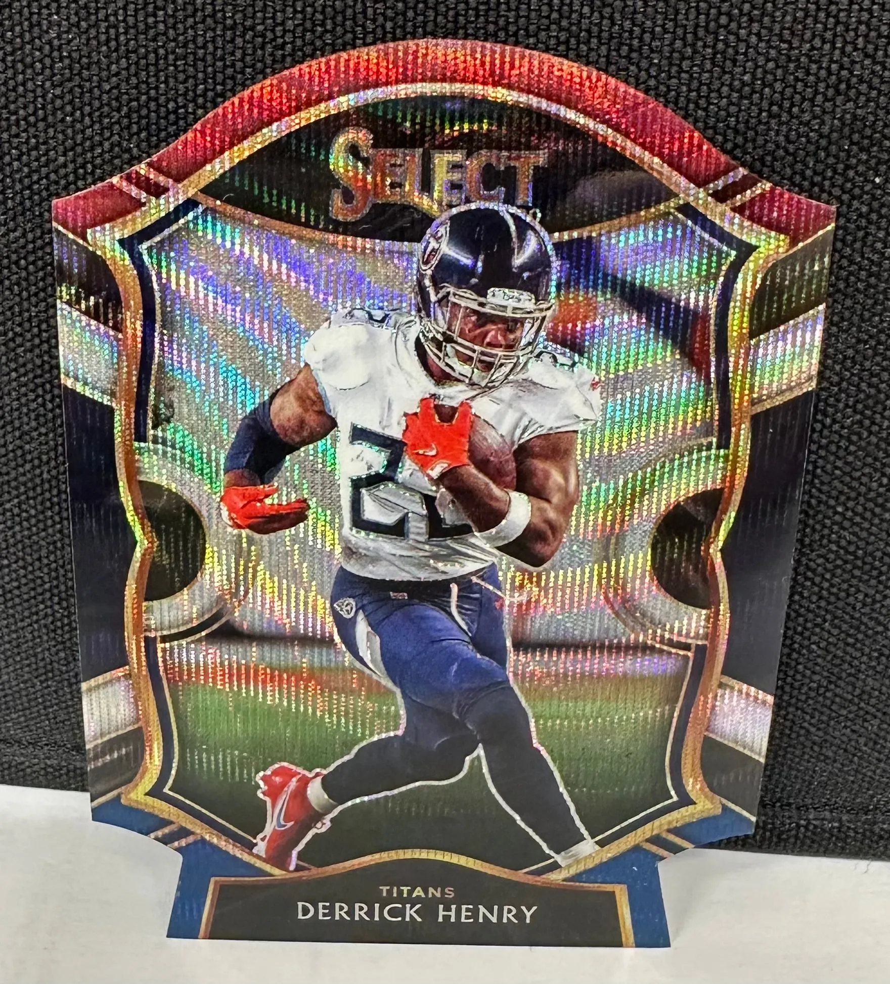 Product image for 2020-21 - Panini Select Derek Henry tri color concourse die cut