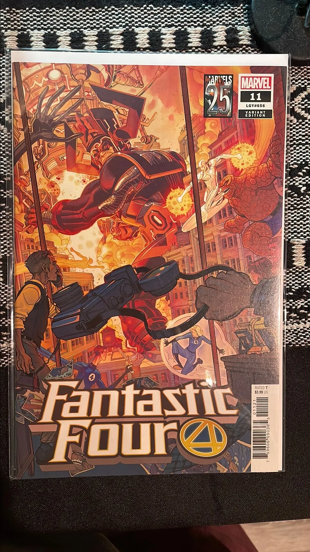 Product image for Fantastic Four, Vol. 6 issue 11B Variant Nick Bradshaw Marvels 25th Tribute Cover 9.8