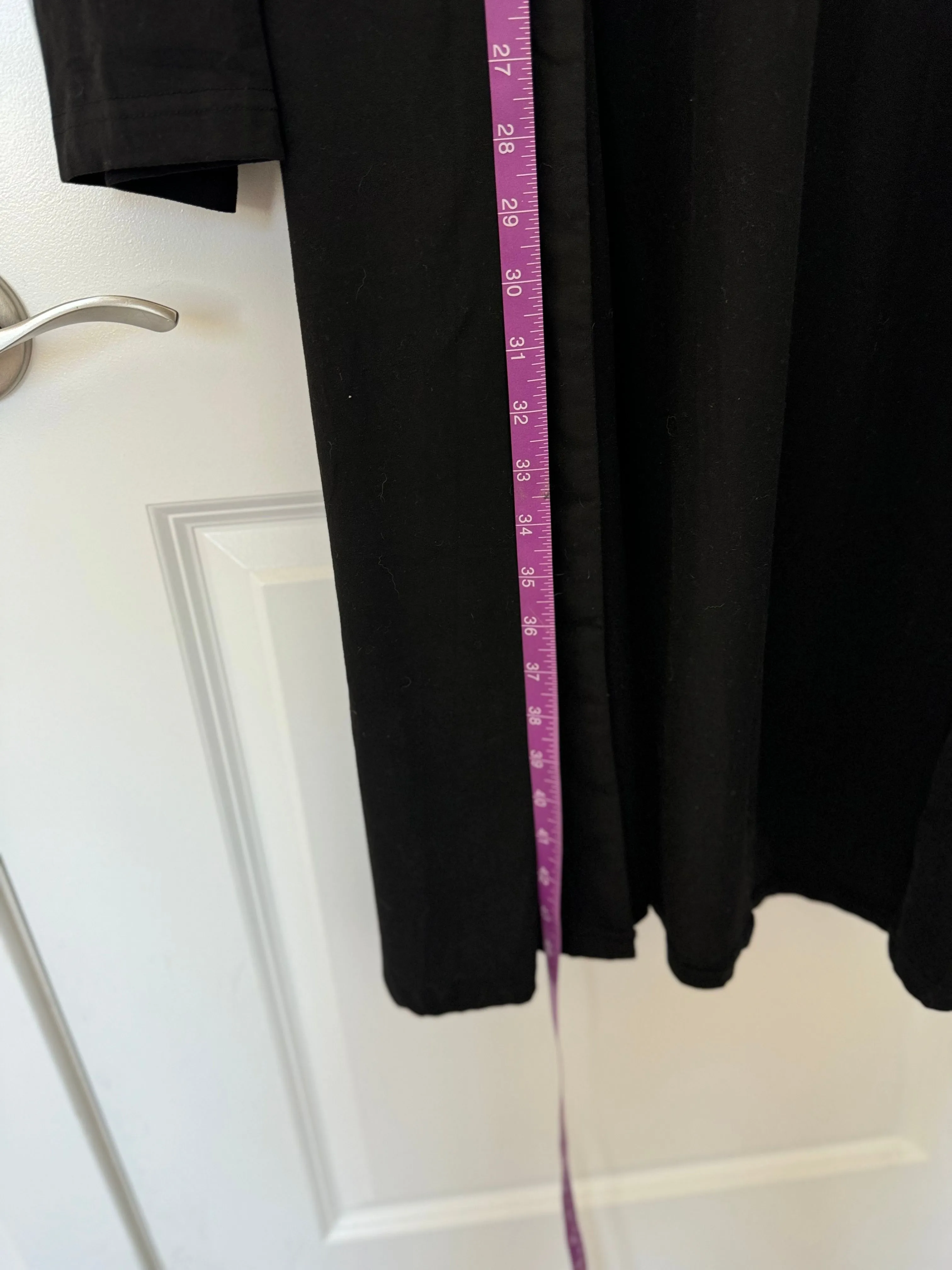 Listing Image Blurred Background