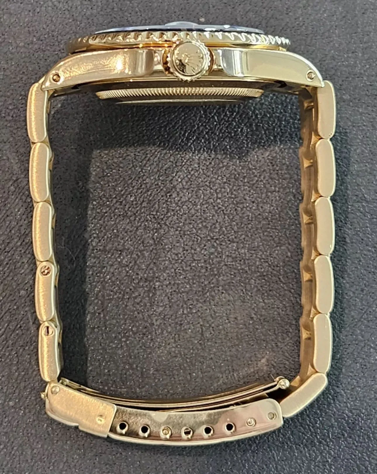 Listing Image Blurred Background