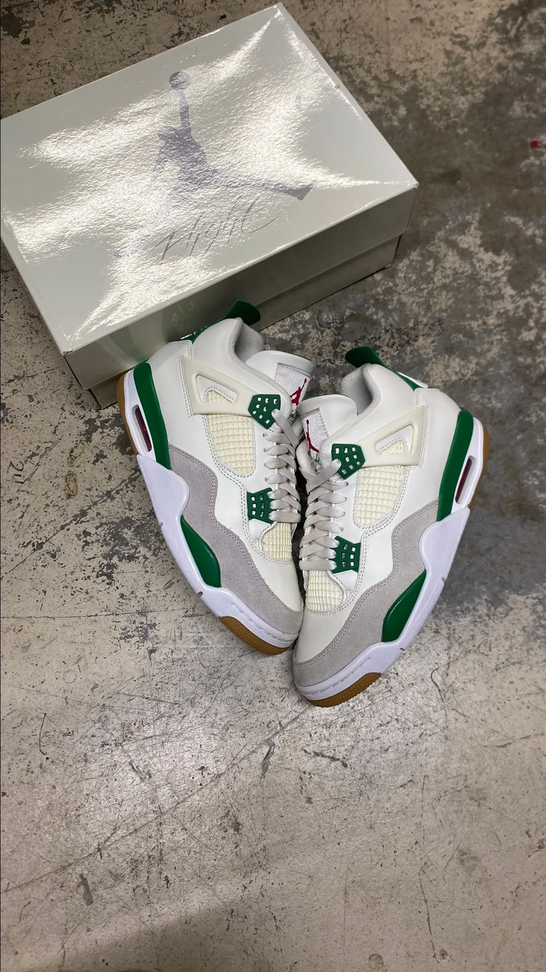 Product image for Size 8.5 - Jordan 4 Pine Green SB