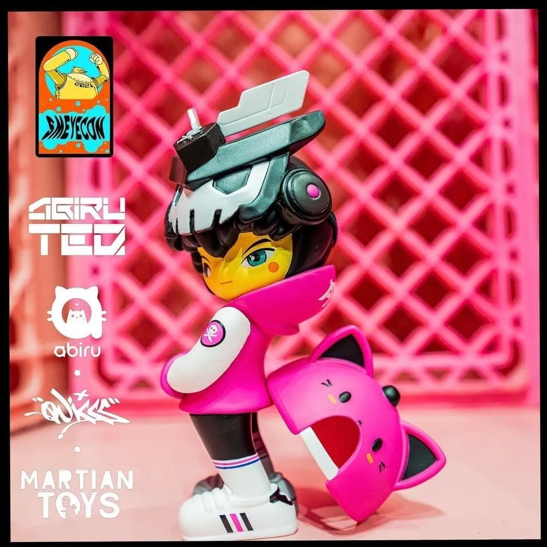 Product image for ABIRUTEQ (Pink) by Ari Abiru x Quiccs x Martian Toys 6" figure