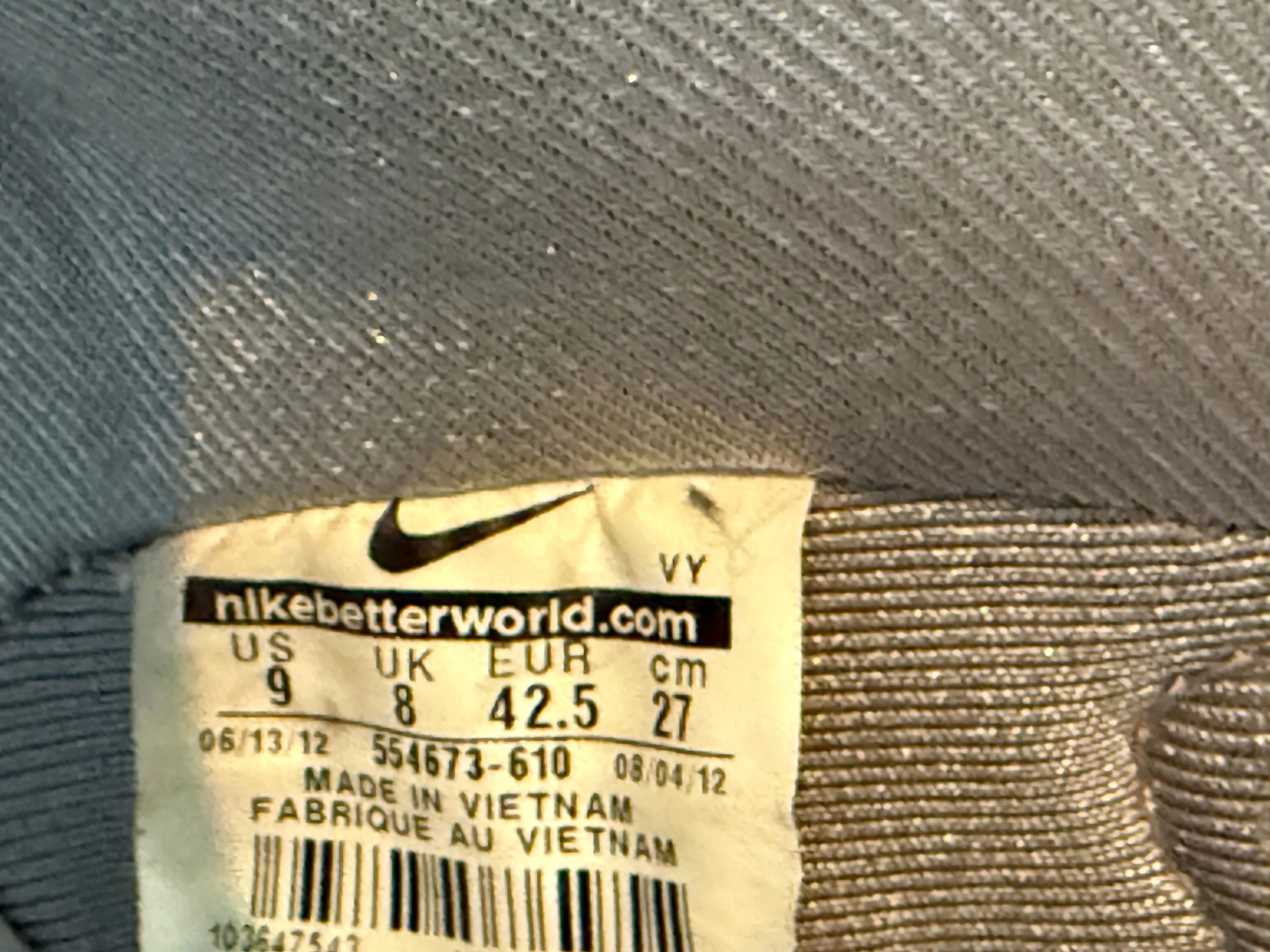 Listing Image Blurred Background