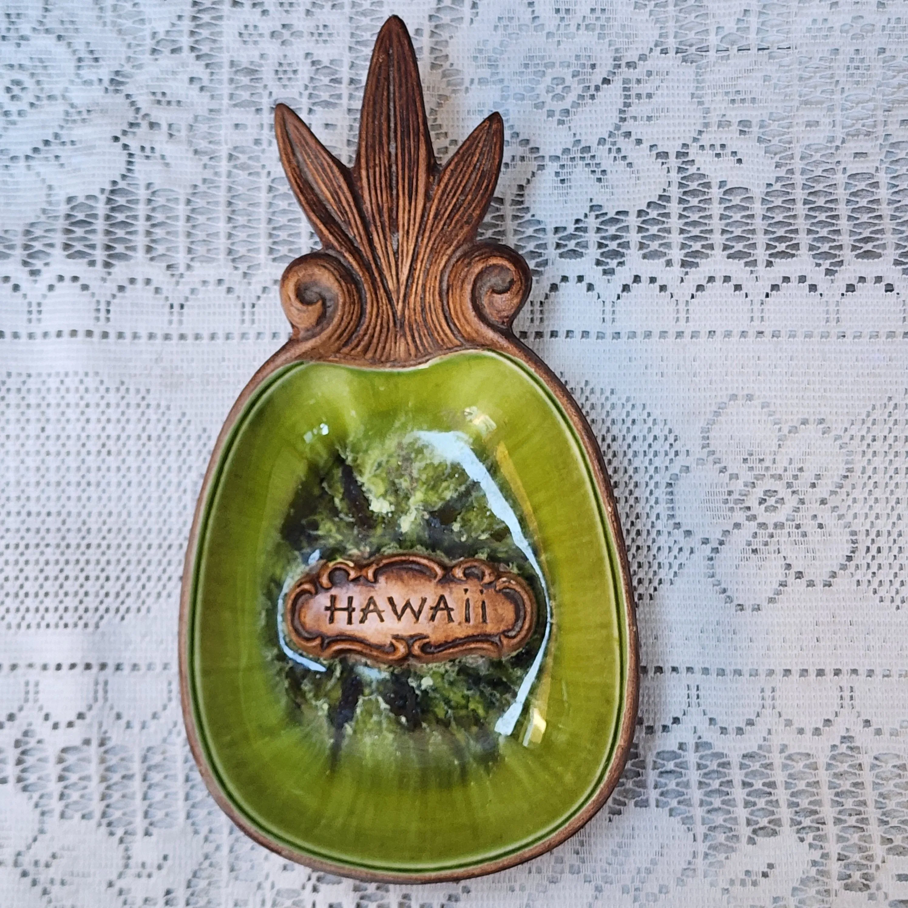Product image for #33 Vintage Treasure Craft Ceramic Green Hawaii Pineapple Trinket Dish Bowl