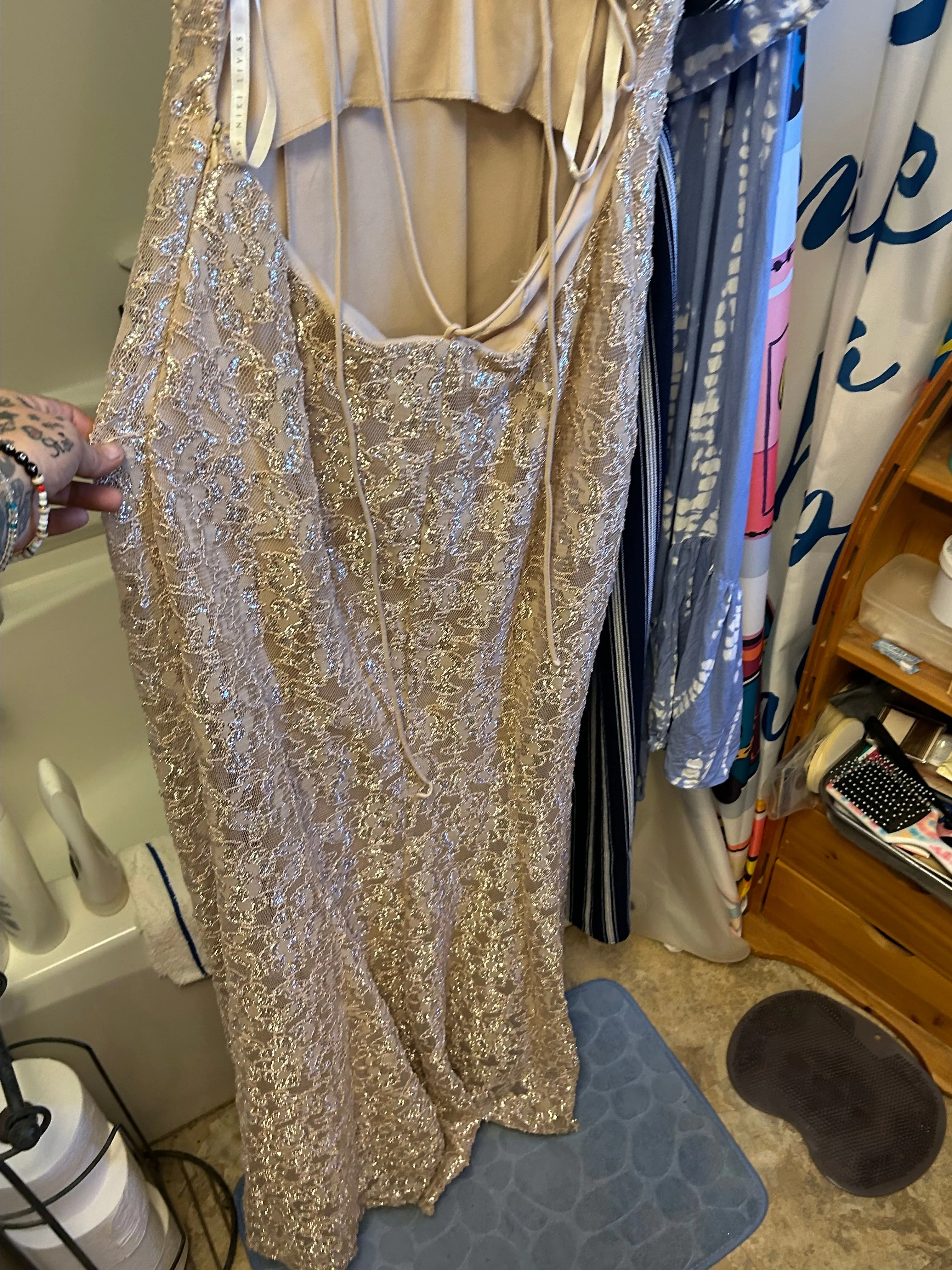 Listing Image Blurred Background