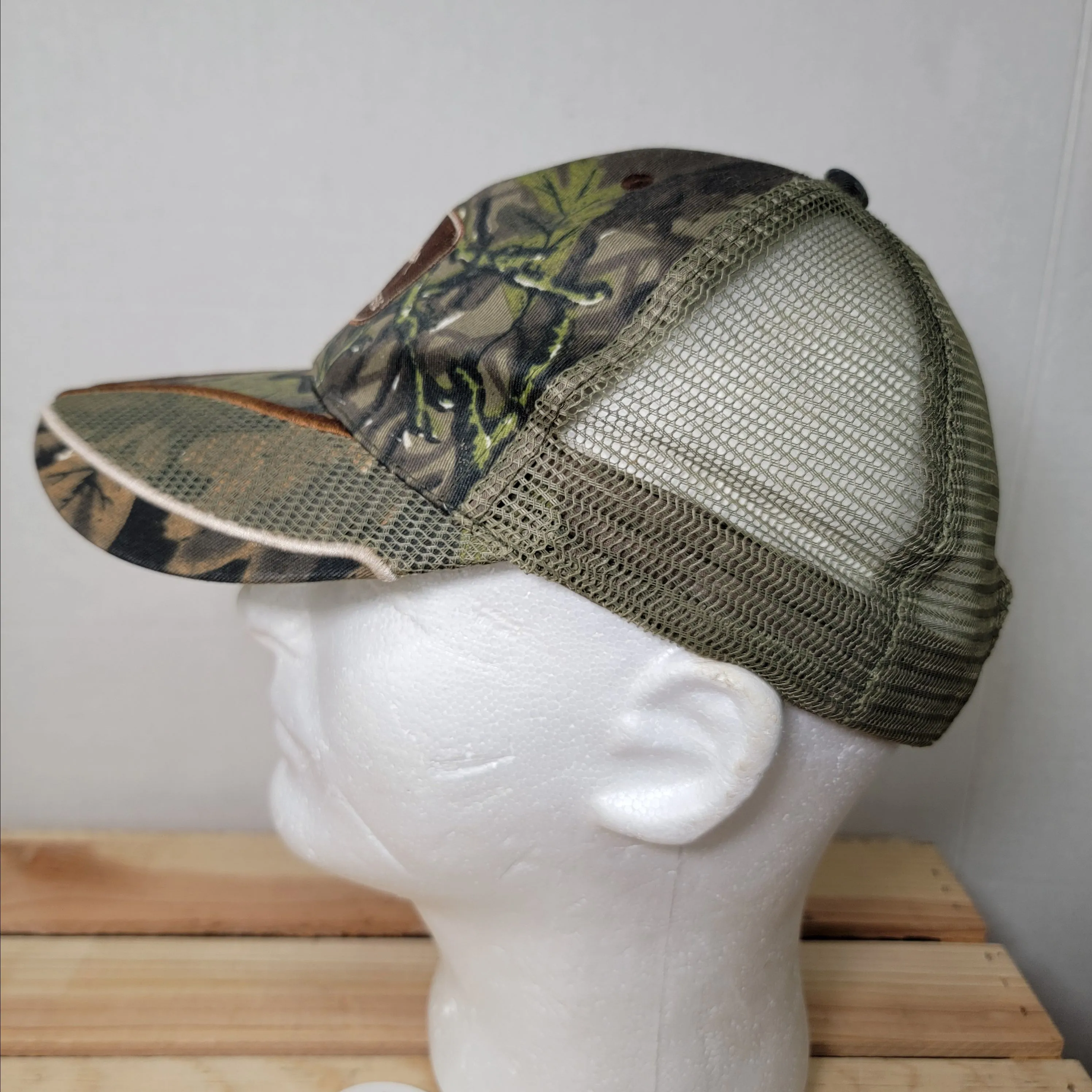 Listing Image Blurred Background